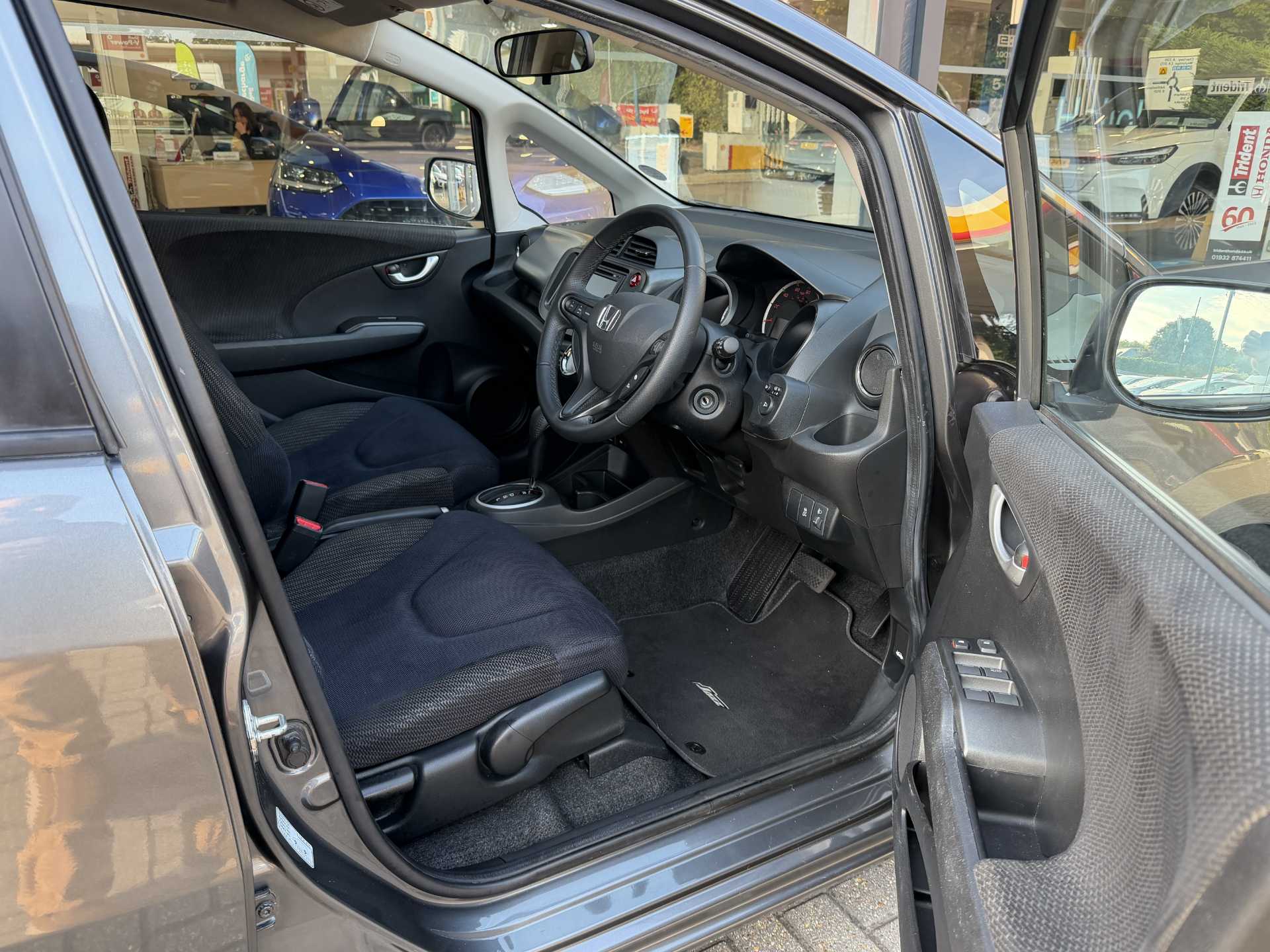 Honda Jazz 1.4 i-VTEC ES Plus 5dr CVT - Image 15