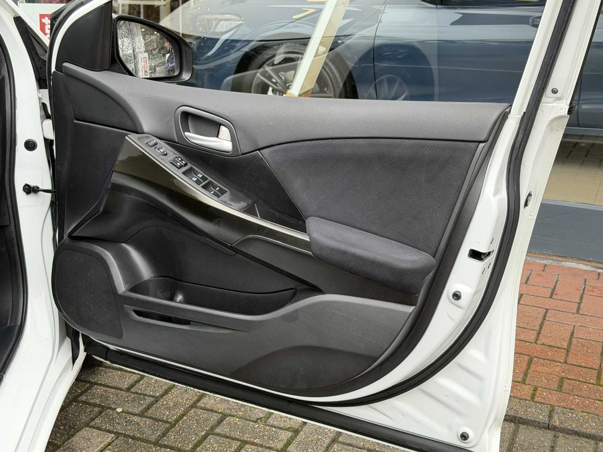 Honda Civic 1.4 i-VTEC SE 5dr - Image 17