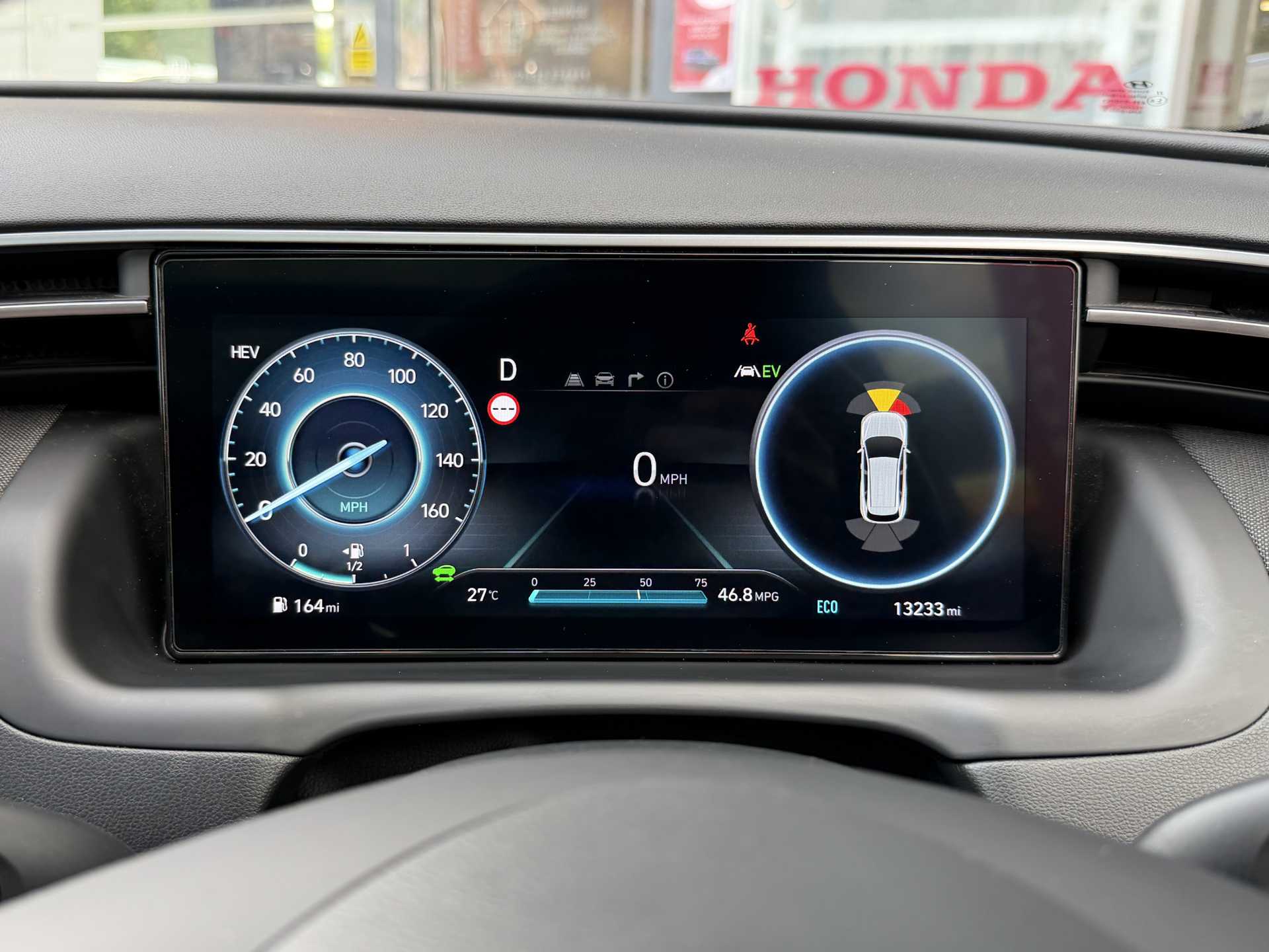 Hyundai TUCSON 1.6 TGDi Plug-in Hybrid Ultimate 5dr 4WD Auto - Image 11