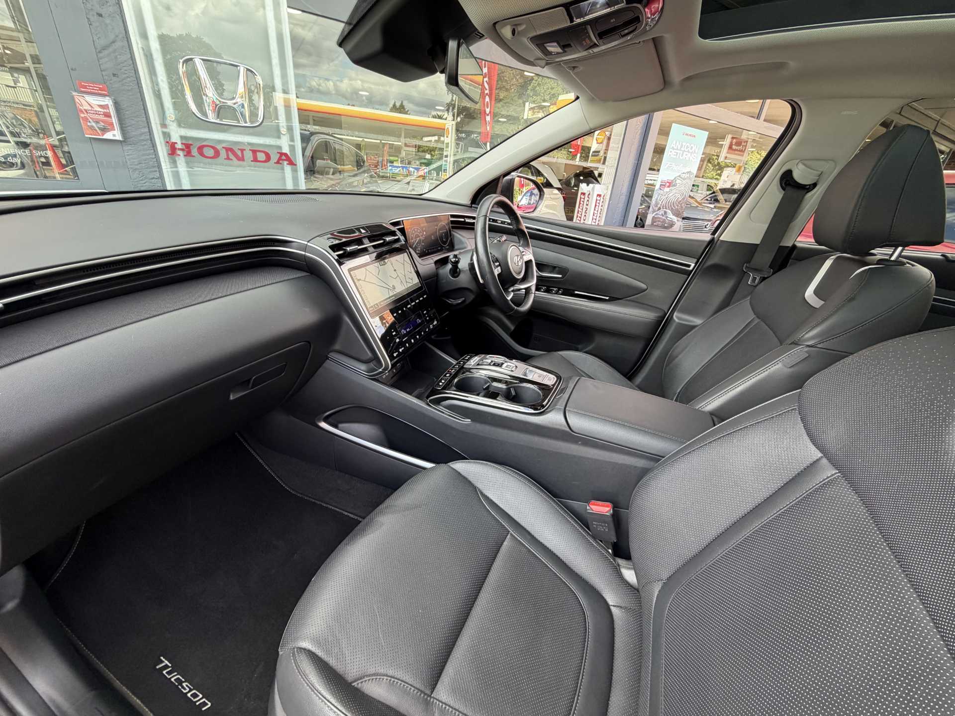 Hyundai TUCSON 1.6 TGDi Plug-in Hybrid Ultimate 5dr 4WD Auto - Image 2