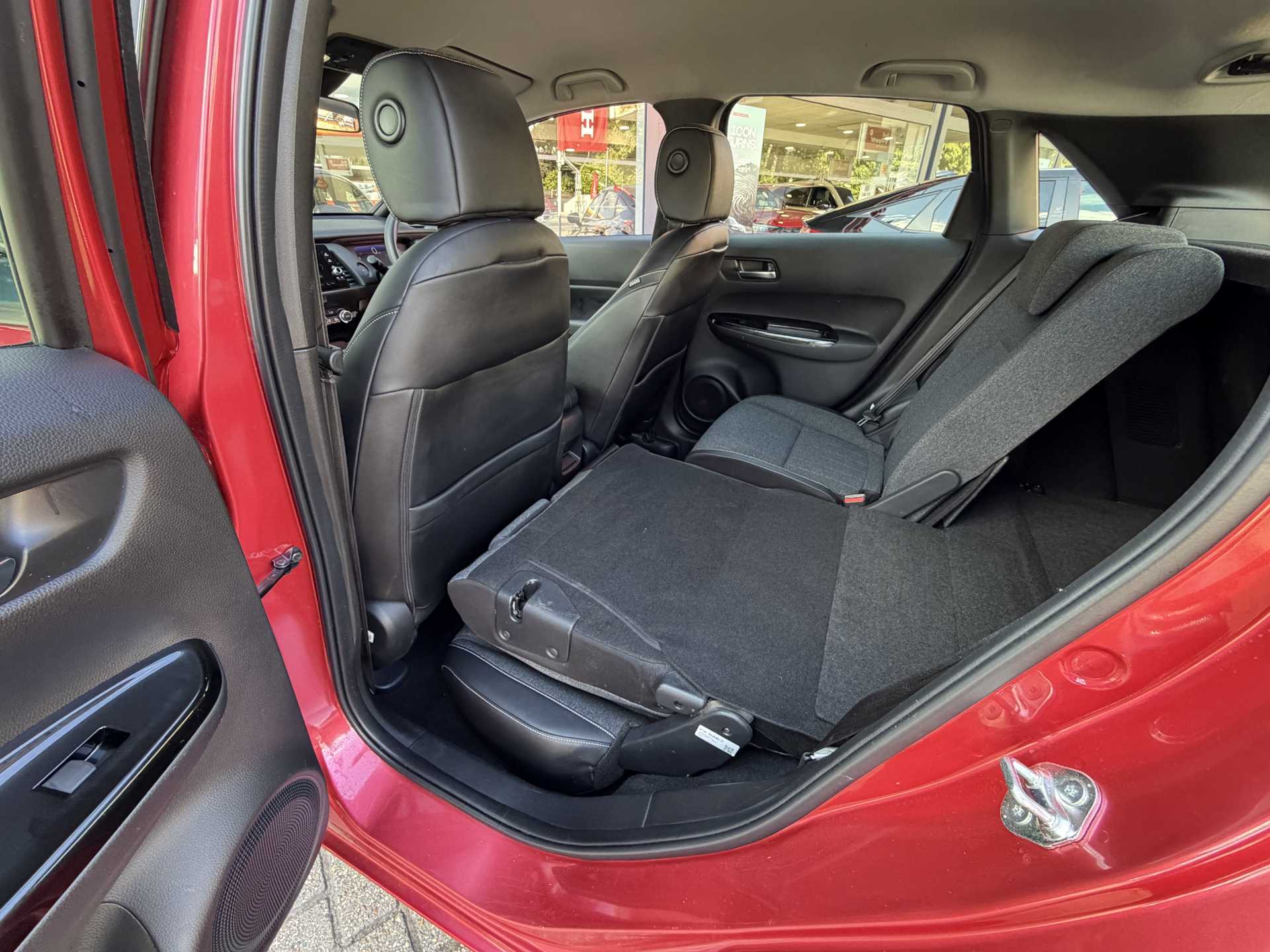 Honda Jazz 1.5 i-MMD Hybrid SR 5dr eCVT — image 19