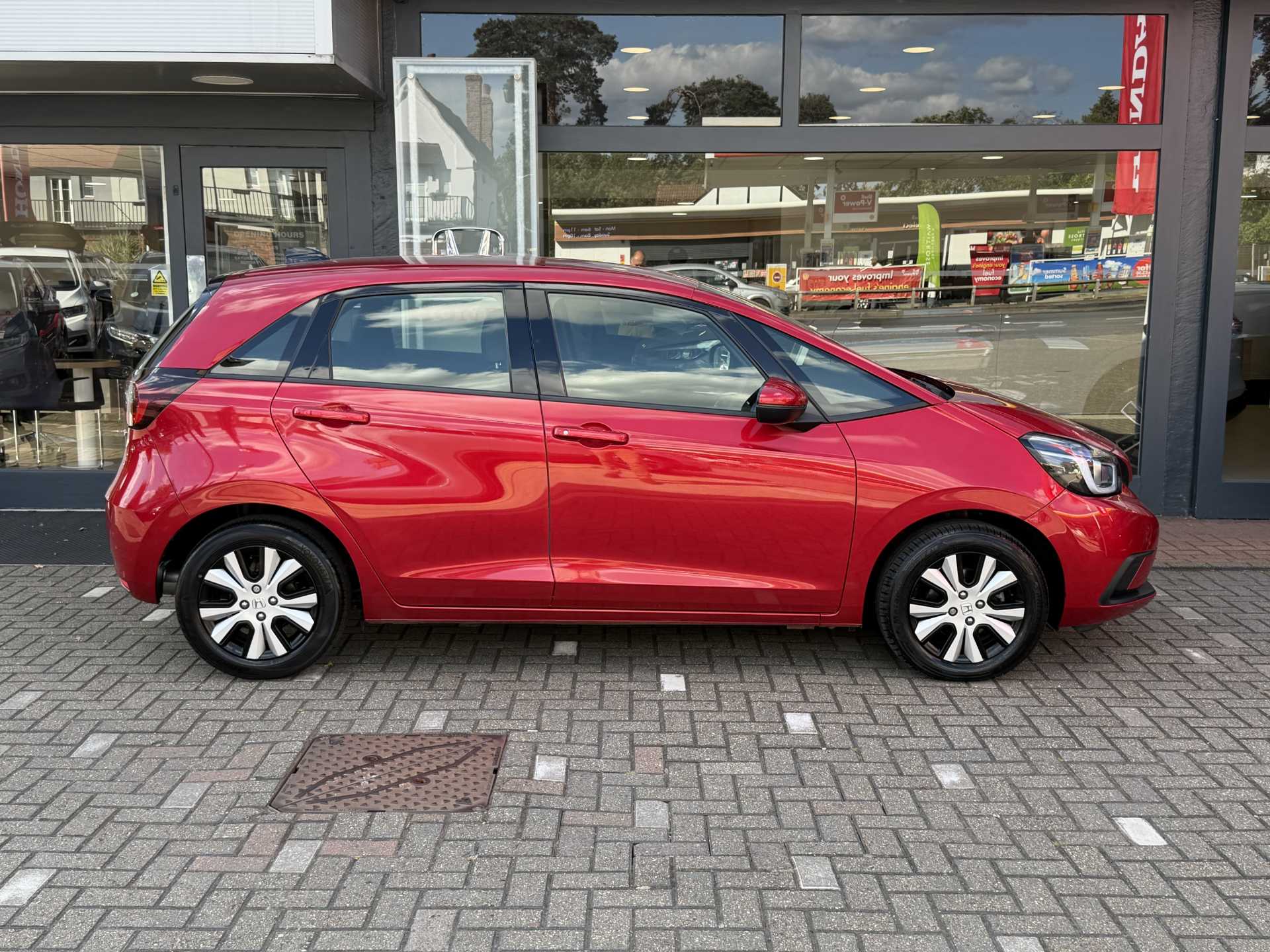 Honda Jazz 1.5 i-MMD Hybrid SR 5dr eCVT - Image 5