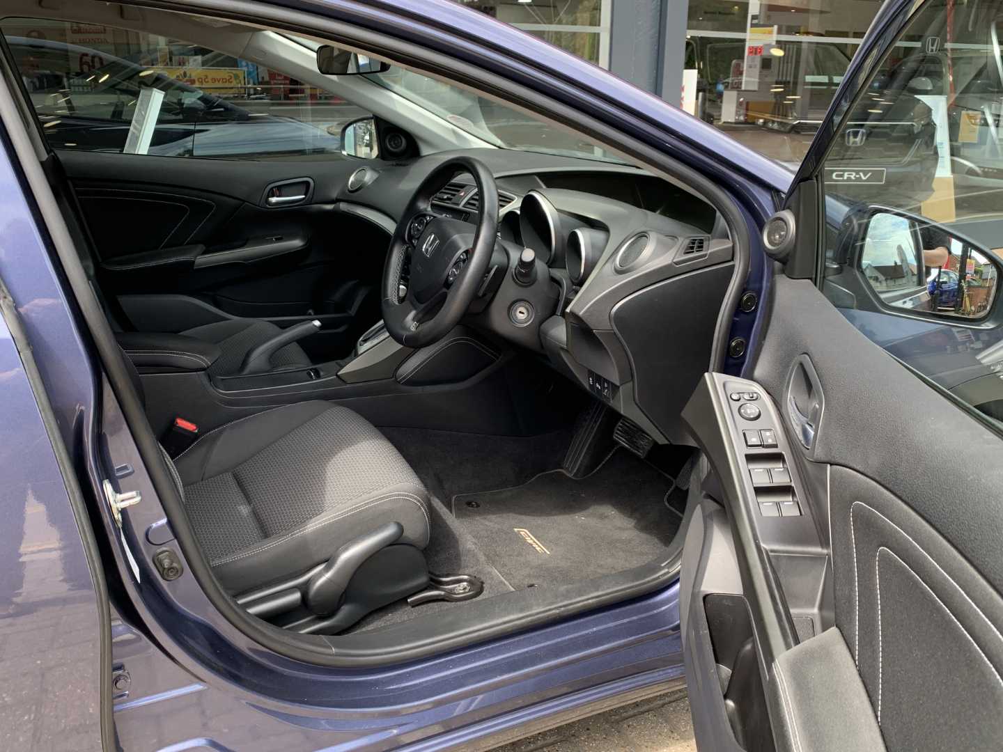 Honda CIVIC 1.8 i-VTEC SE Plus 5dr Auto [Nav] - Image 16