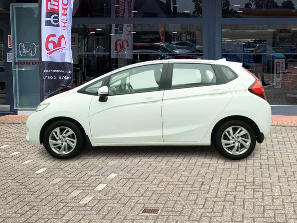 Honda Jazz 1.3 i-VTEC SE 5dr - Image 11