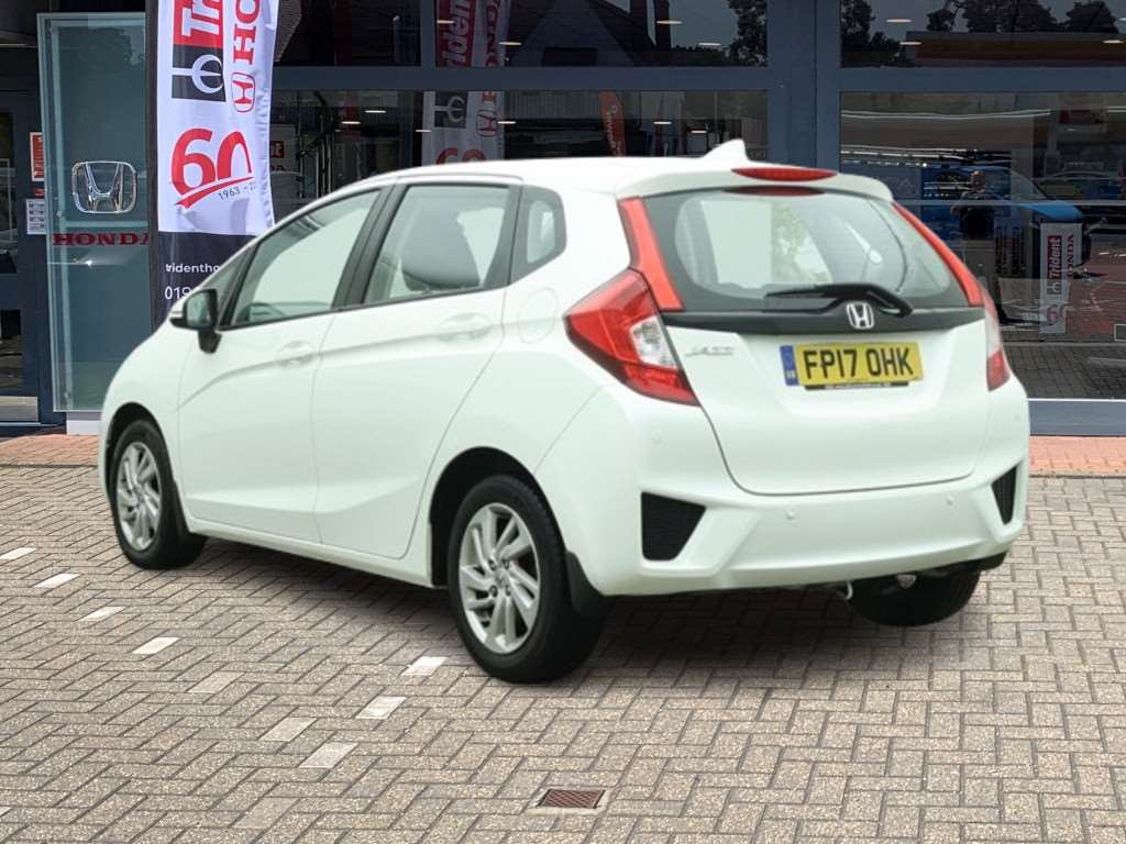 Honda Jazz 1.3 i-VTEC SE 5dr - Image 3