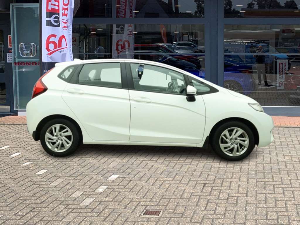 Honda Jazz 1.3 i-VTEC SE 5dr - Image 5