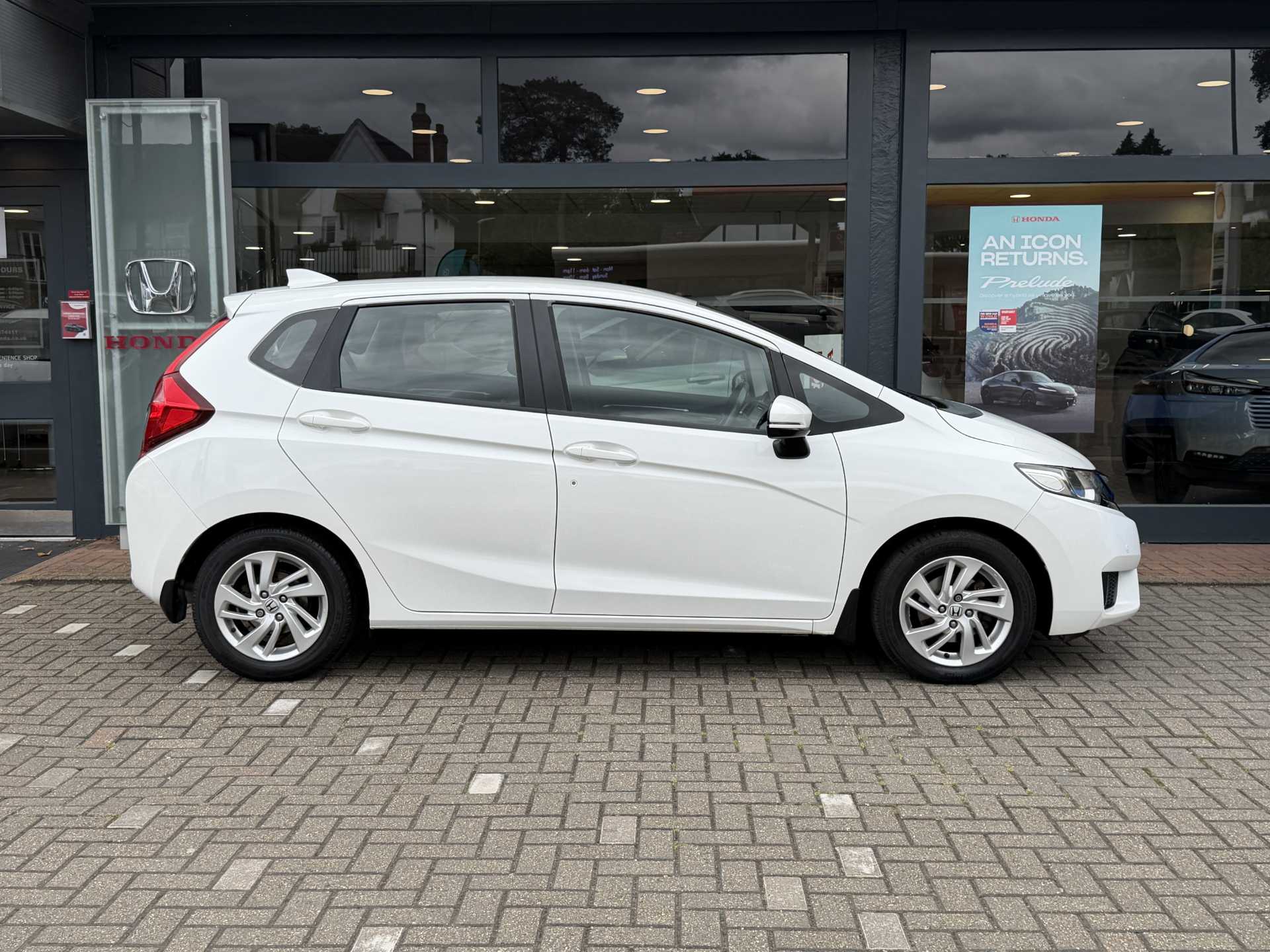 Honda Jazz 1.3 i-VTEC SE 5dr - Image 5