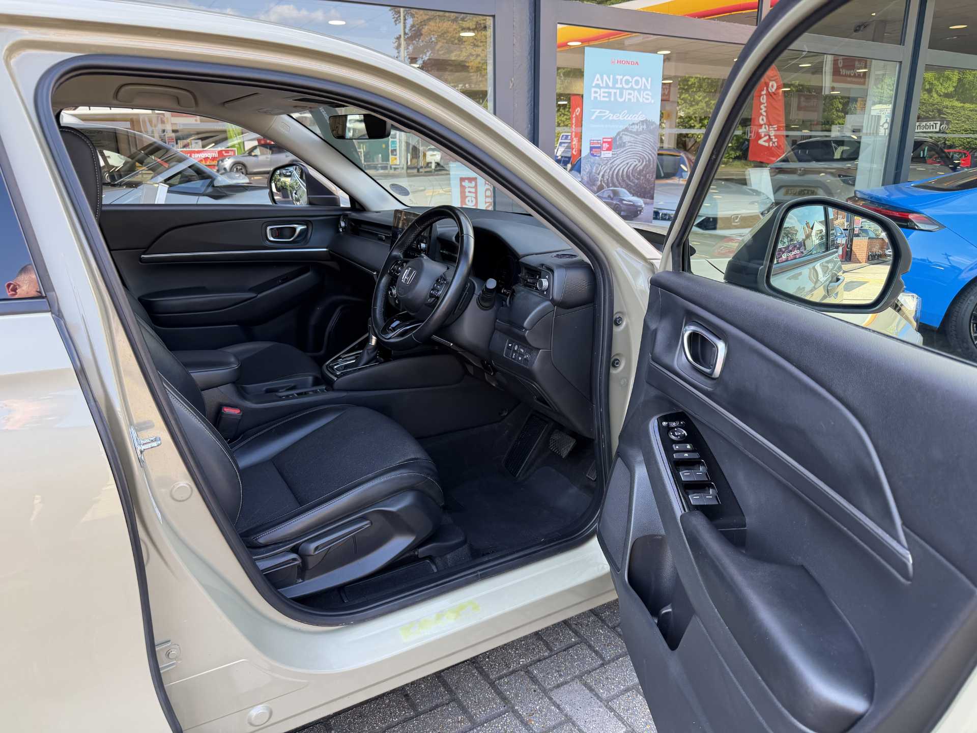 Honda HR-V 1.5 eHEV Advance 5dr CVT - Image 15