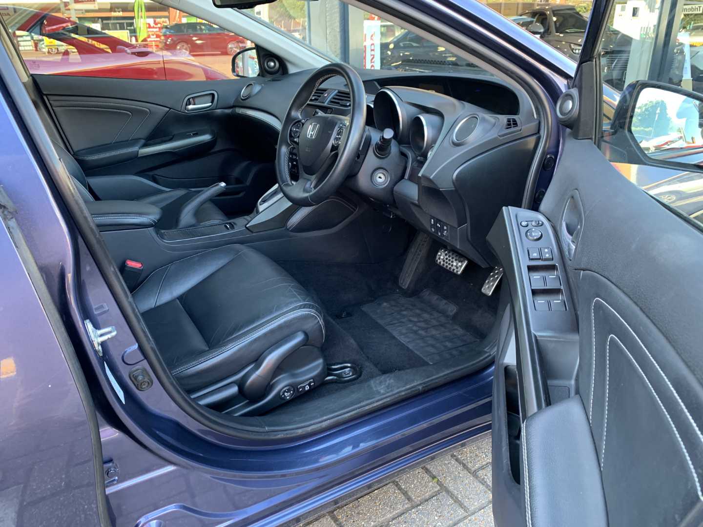Honda CIVIC 1.8 i-VTEC SR 5dr Auto [DASP] - Image 15