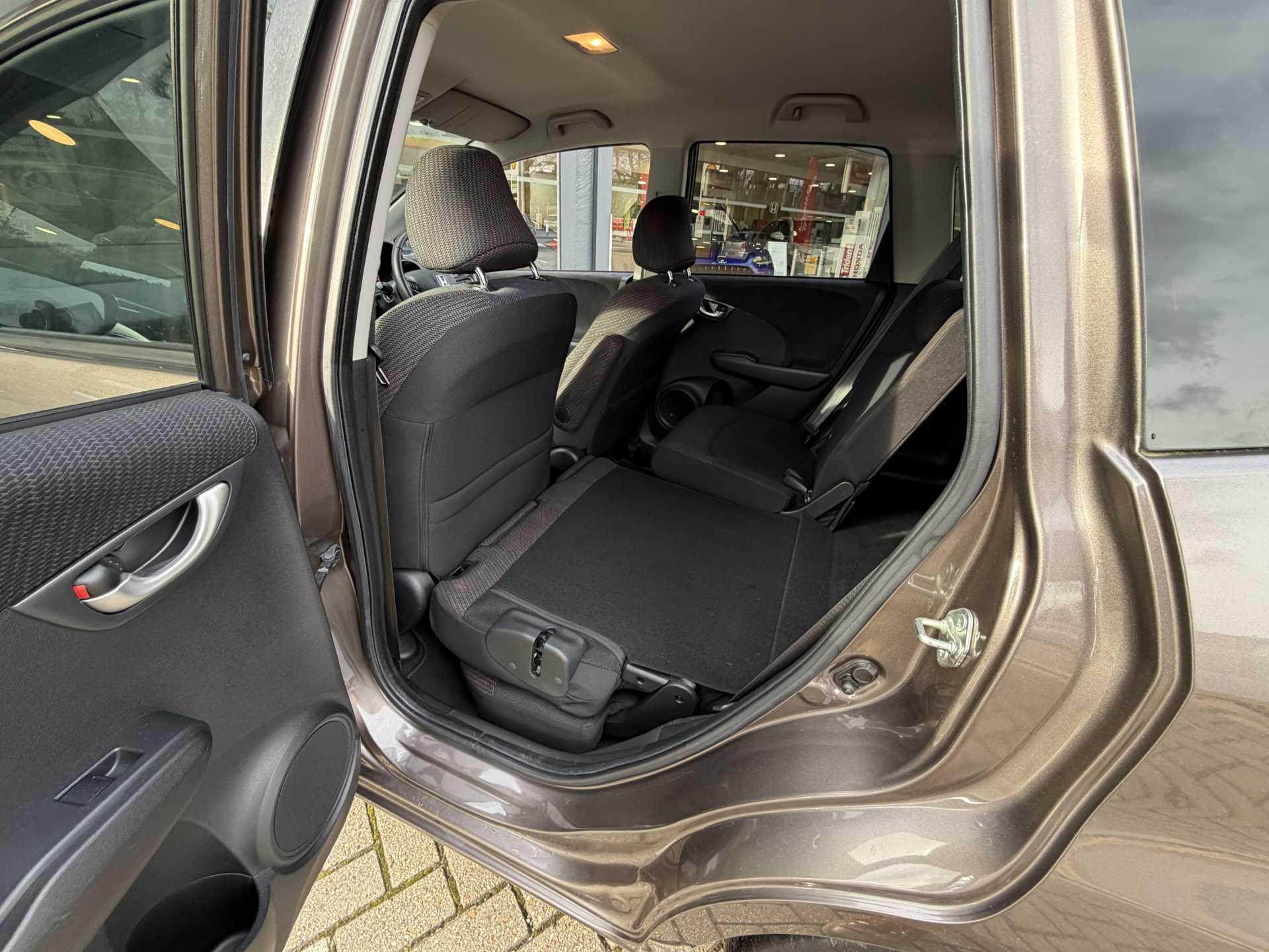 Honda Jazz 1.4 i-VTEC ES Plus 5dr CVT - Image 18