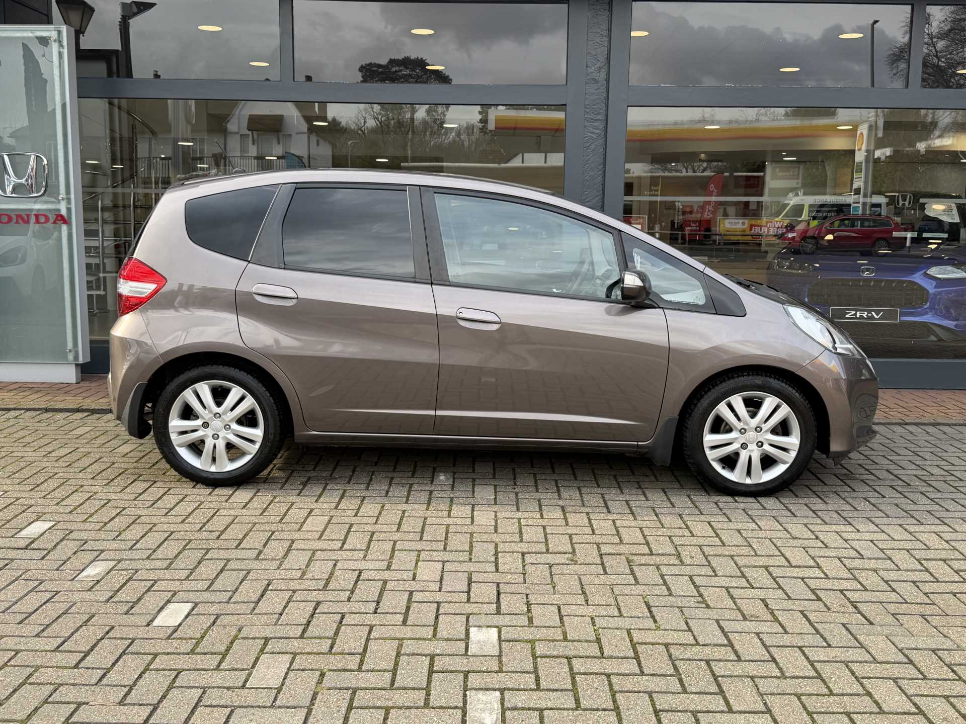Honda Jazz 1.4 i-VTEC ES Plus 5dr CVT - Image 5