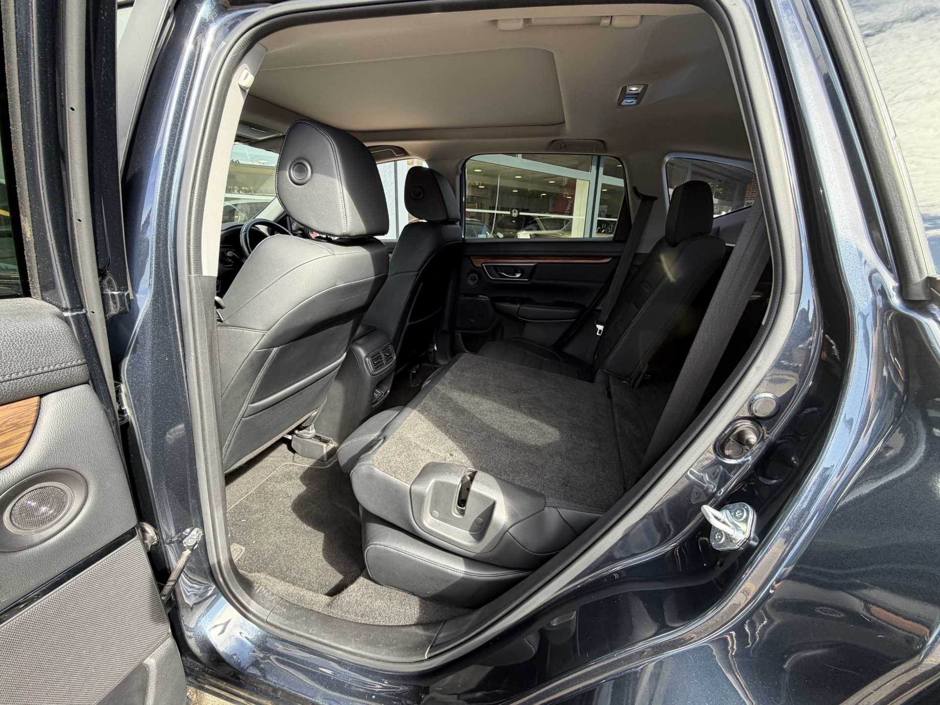 Honda CR-V 2.0 i-MMD Hybrid EX 5dr eCVT - Image 19