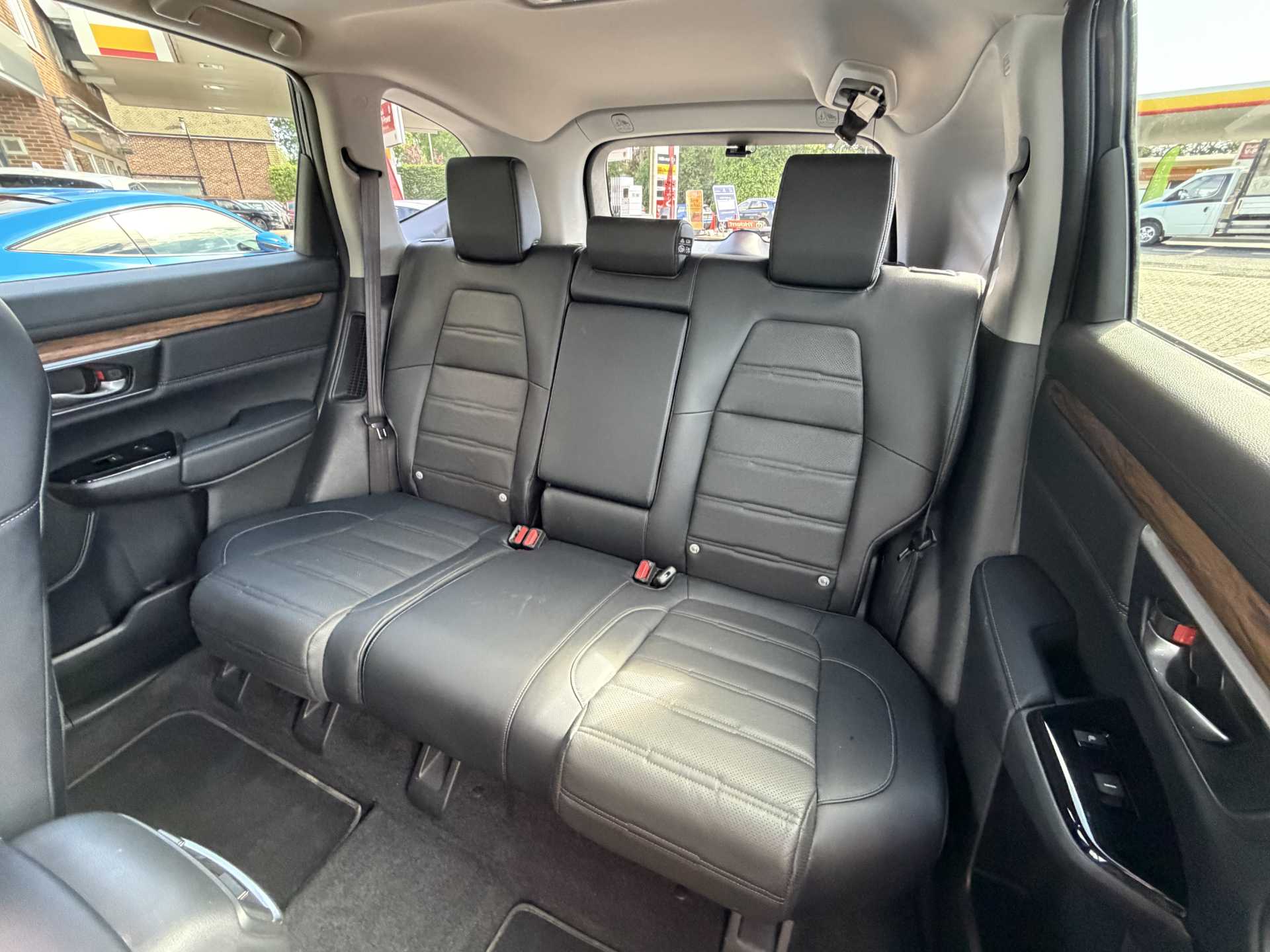 Honda CR-V 2.0 i-MMD Hybrid EX 5dr eCVT - Image 8
