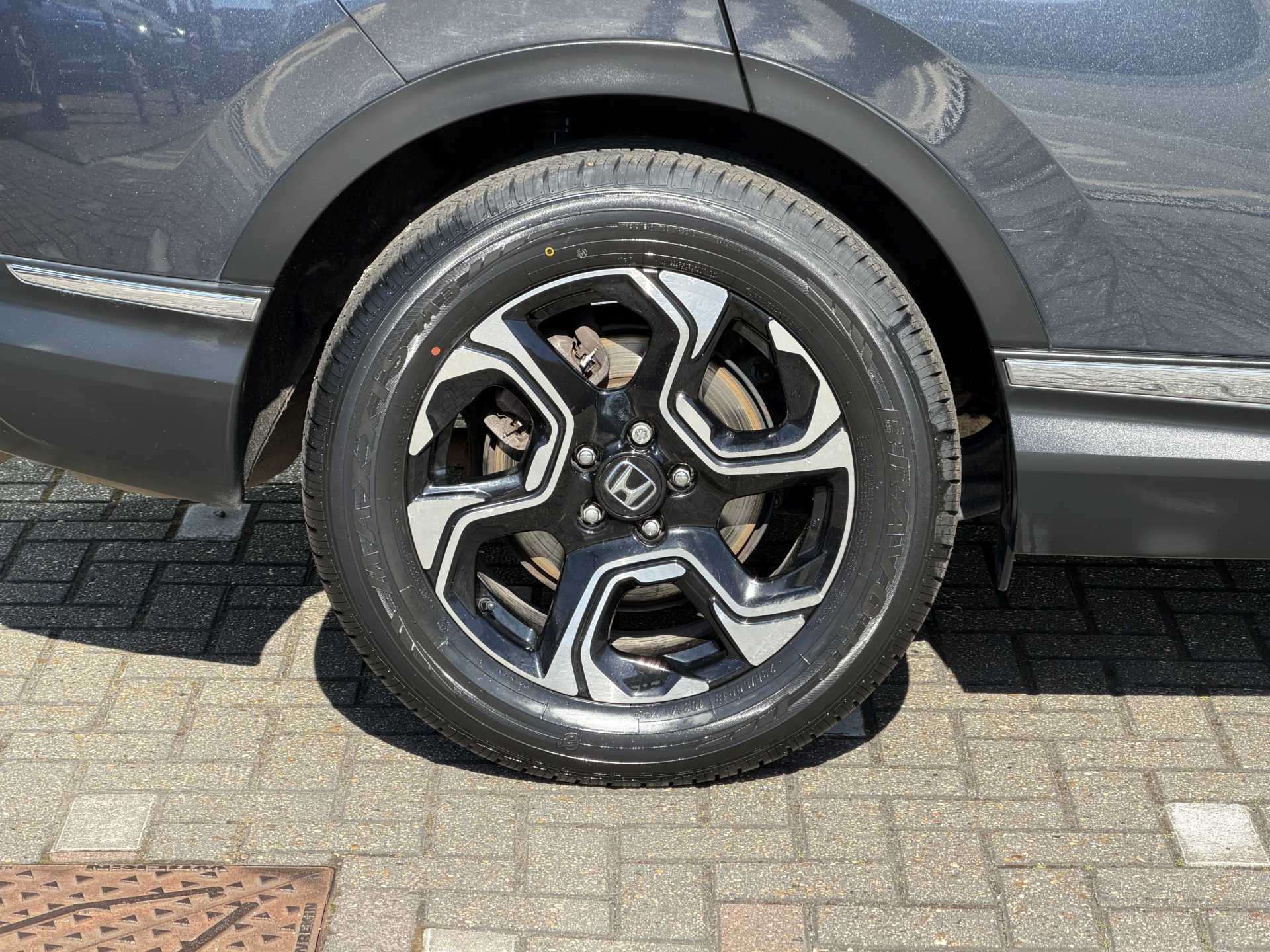Honda CR-V 2.0 i-MMD Hybrid EX 5dr eCVT - Image 9