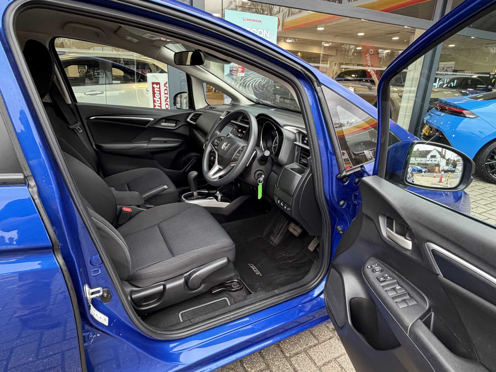 Honda Jazz 1.3 i-VTEC SE Navi 5dr CVT - Image 15