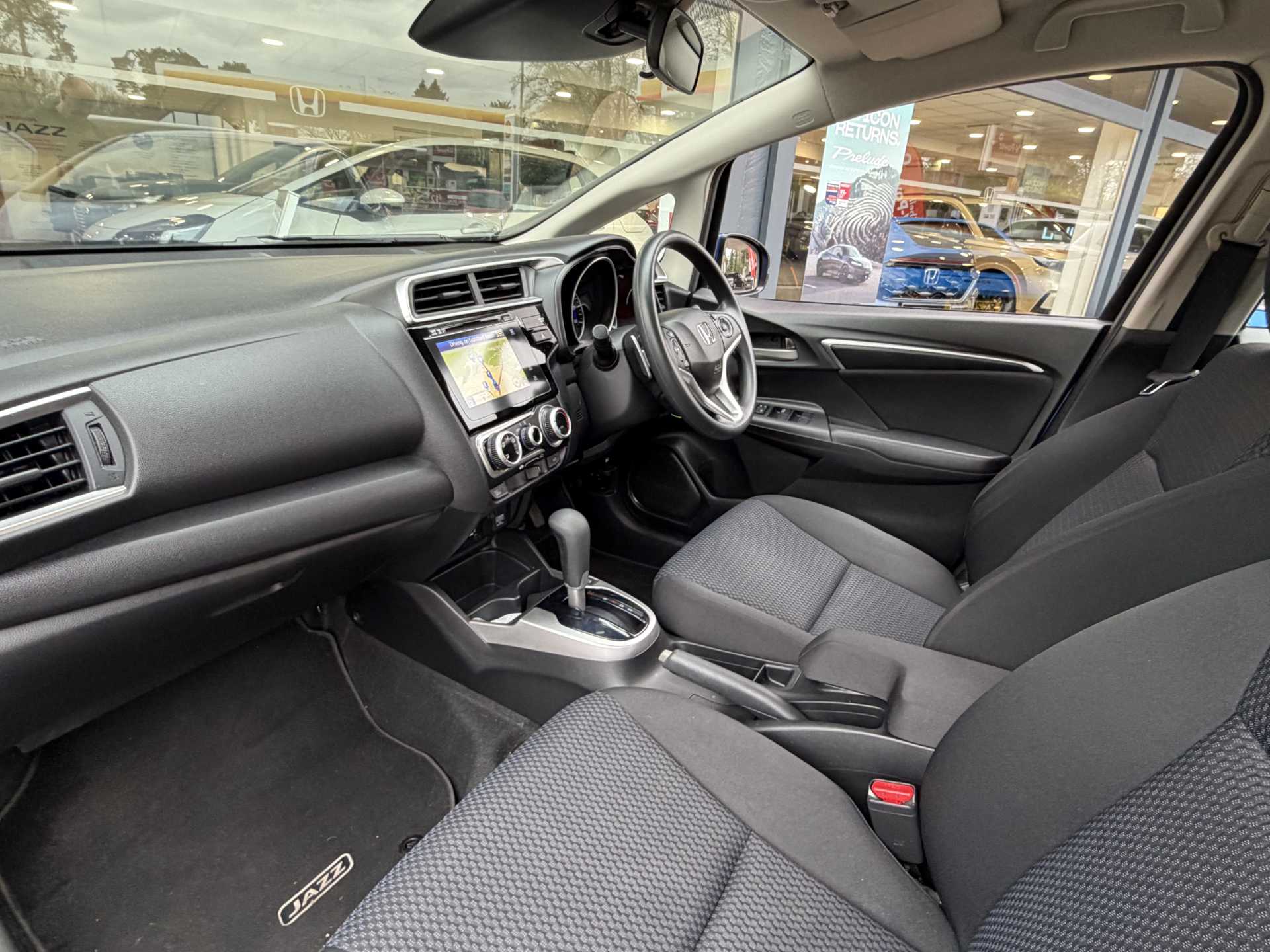 Honda Jazz 1.3 i-VTEC SE Navi 5dr CVT - Image 2