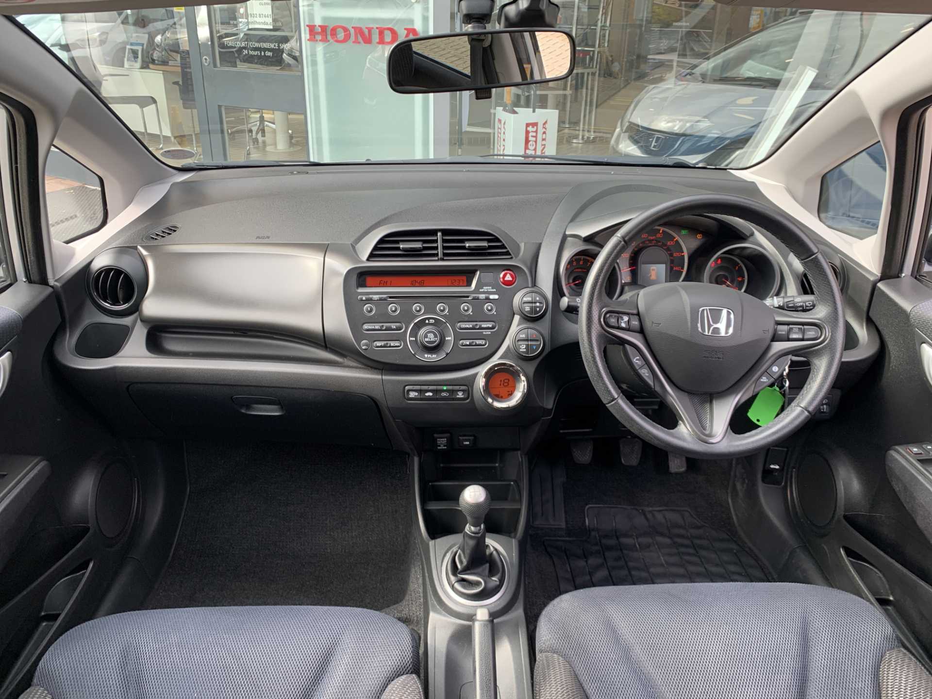Honda Jazz 1.4 i-VTEC EX 5dr - Image 4