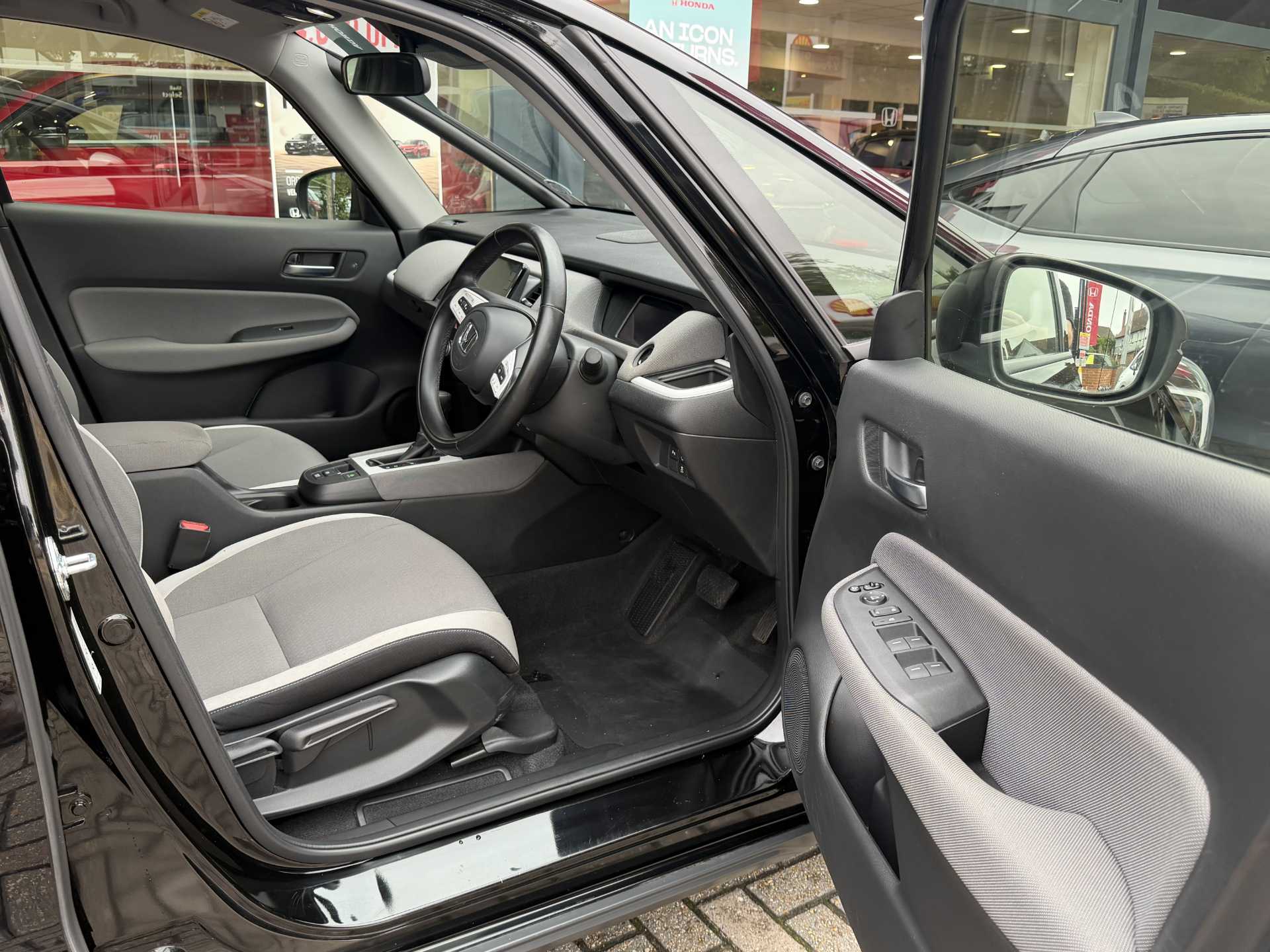 Honda Jazz 1.5 i-MMD Hybrid Crosstar EX 5dr eCVT — image 15