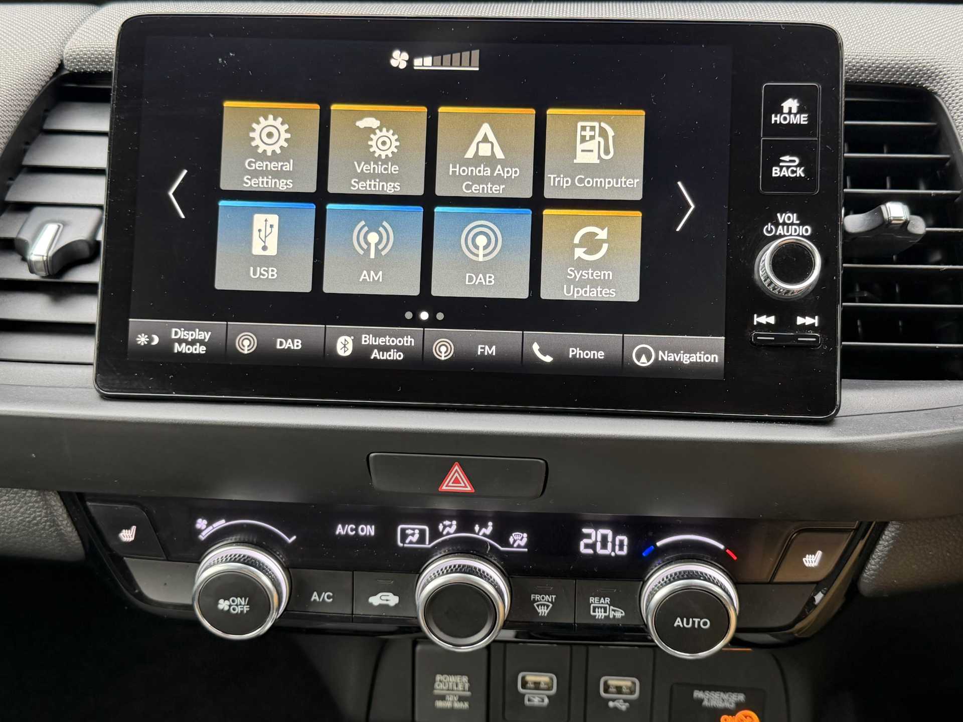 Honda Jazz 1.5 i-MMD Hybrid Crosstar EX 5dr eCVT — image 16