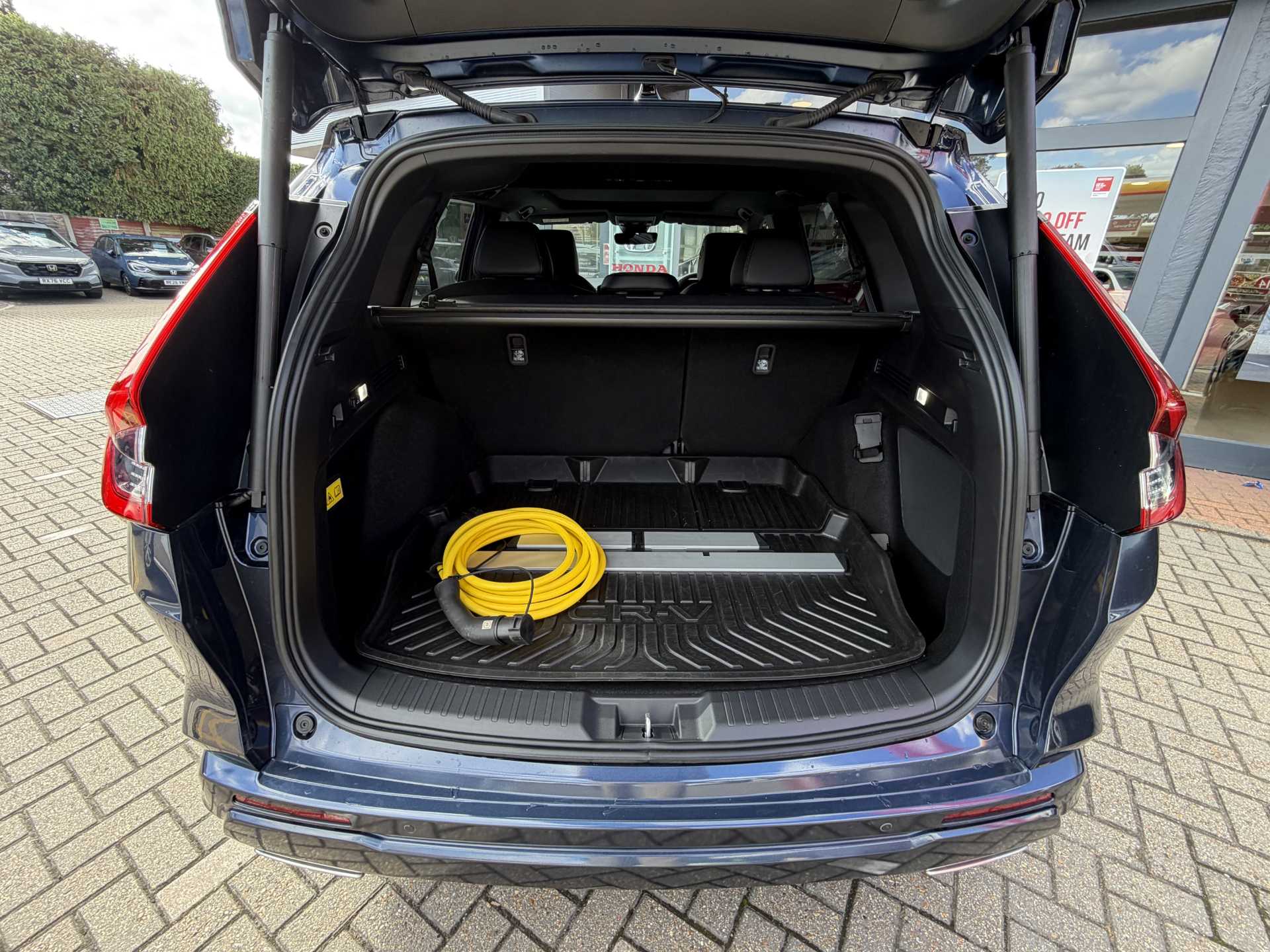 Honda CR-V 2.0 ePHEV Advance Tech 5dr eCVT — image 13