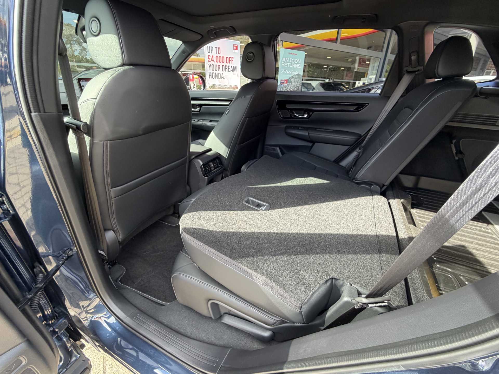 Honda CR-V 2.0 ePHEV Advance Tech 5dr eCVT — image 19