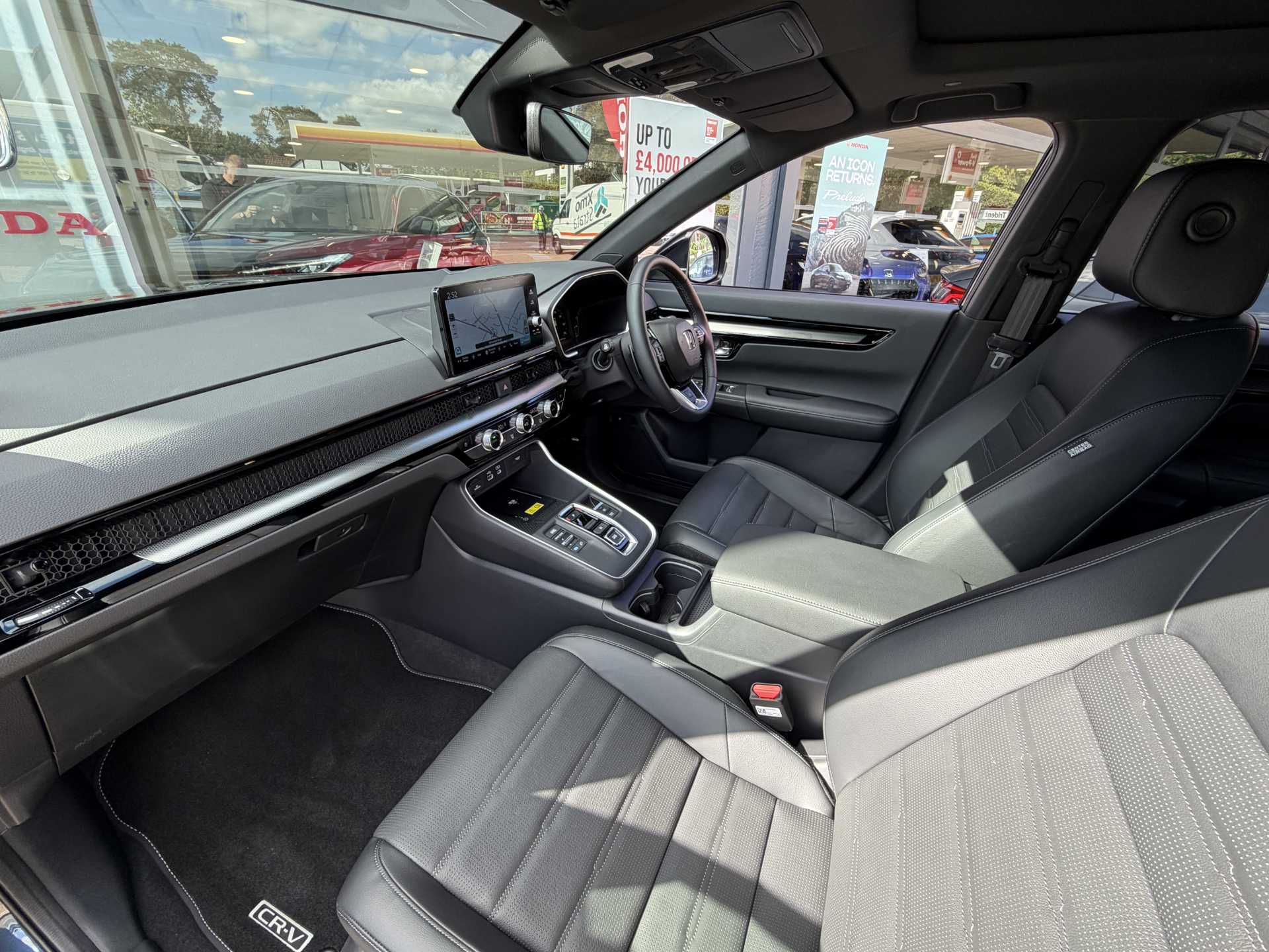 Honda CR-V 2.0 ePHEV Advance Tech 5dr eCVT — image 2