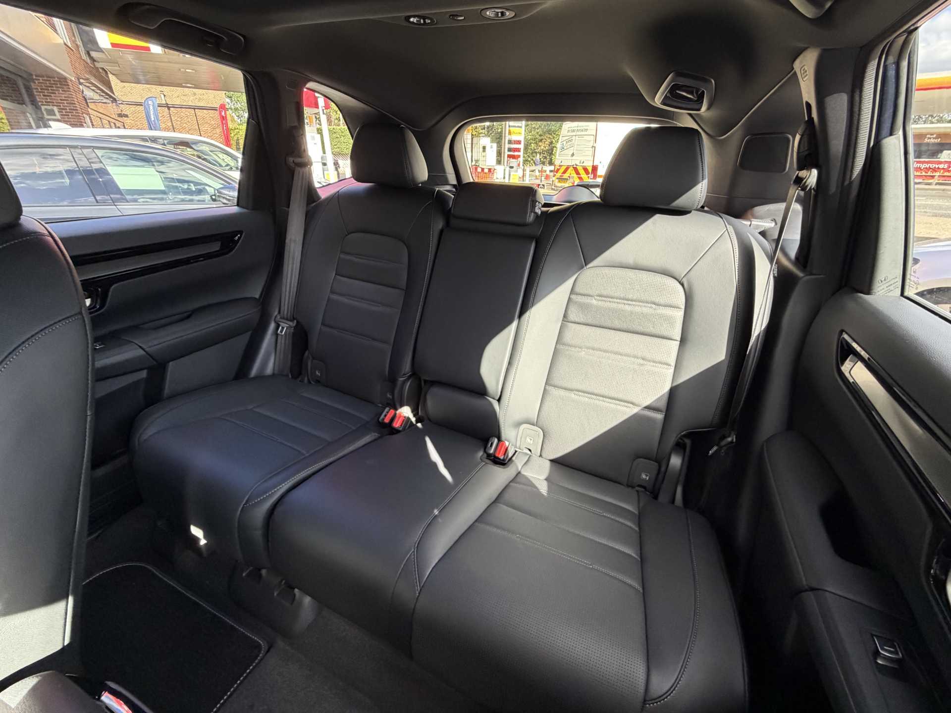Honda CR-V 2.0 ePHEV Advance Tech 5dr eCVT — image 8