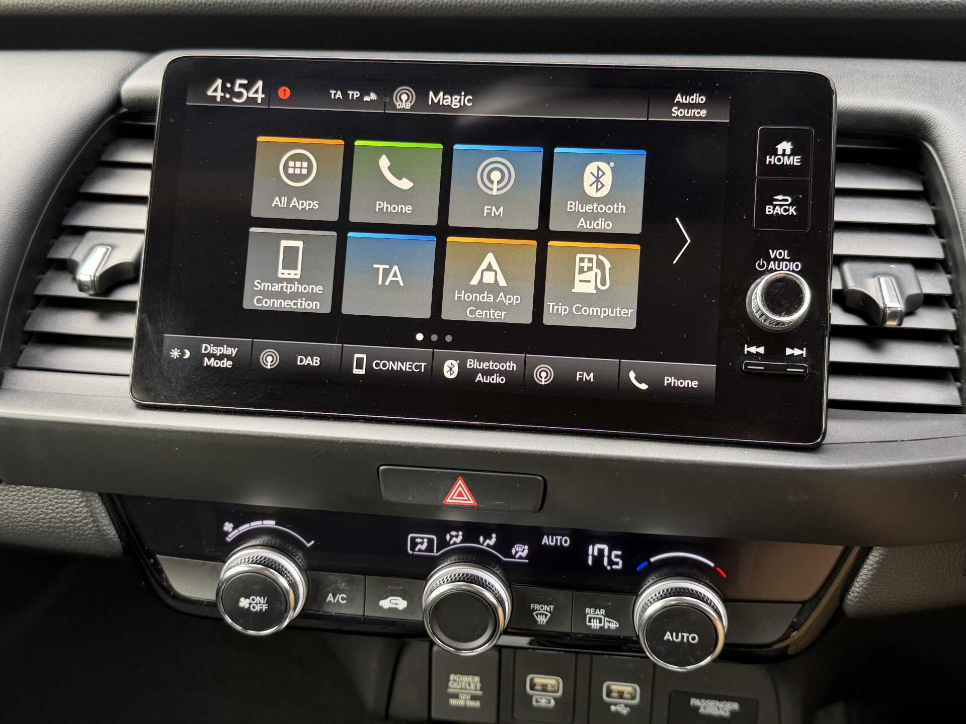 Honda Jazz 1.5 i-MMD Hybrid SR 5dr eCVT - Image 14