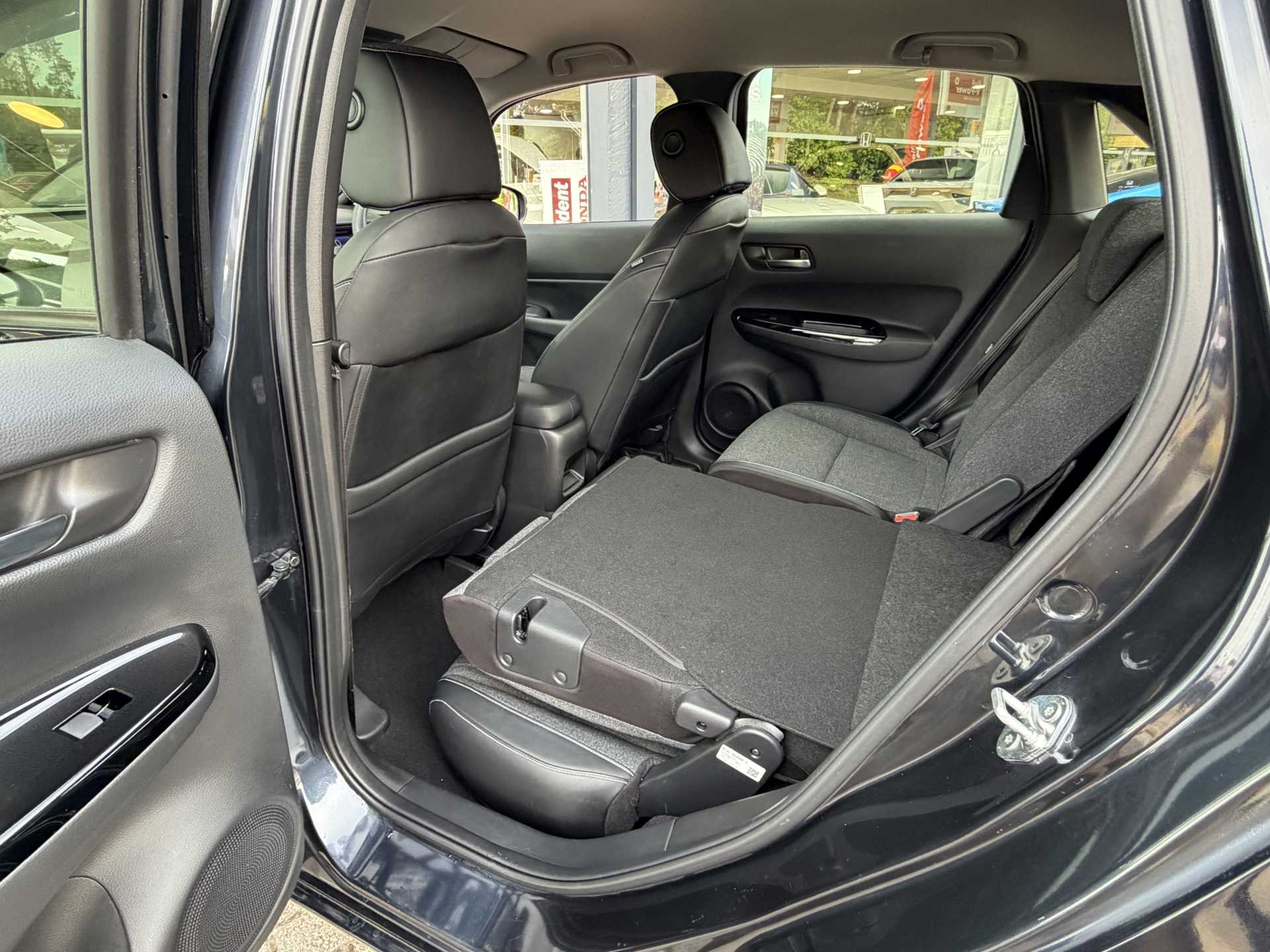 Honda Jazz 1.5 i-MMD Hybrid SR 5dr eCVT - Image 19