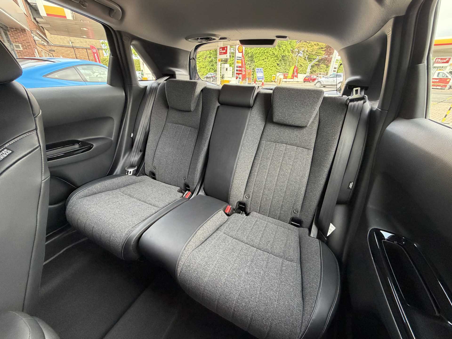 Honda Jazz 1.5 i-MMD Hybrid SR 5dr eCVT - Image 8