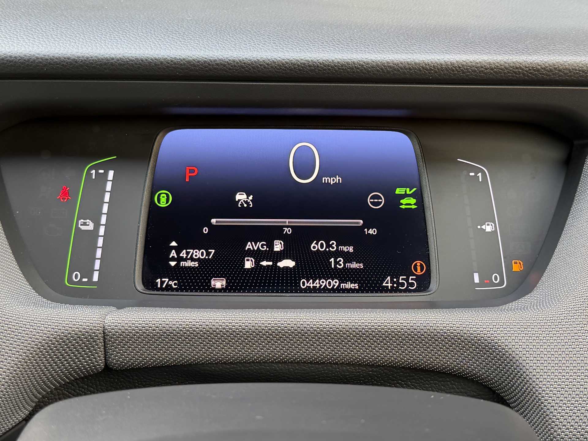 Honda Jazz 1.5 i-MMD Hybrid Crosstar EX 5dr eCVT - Image 11