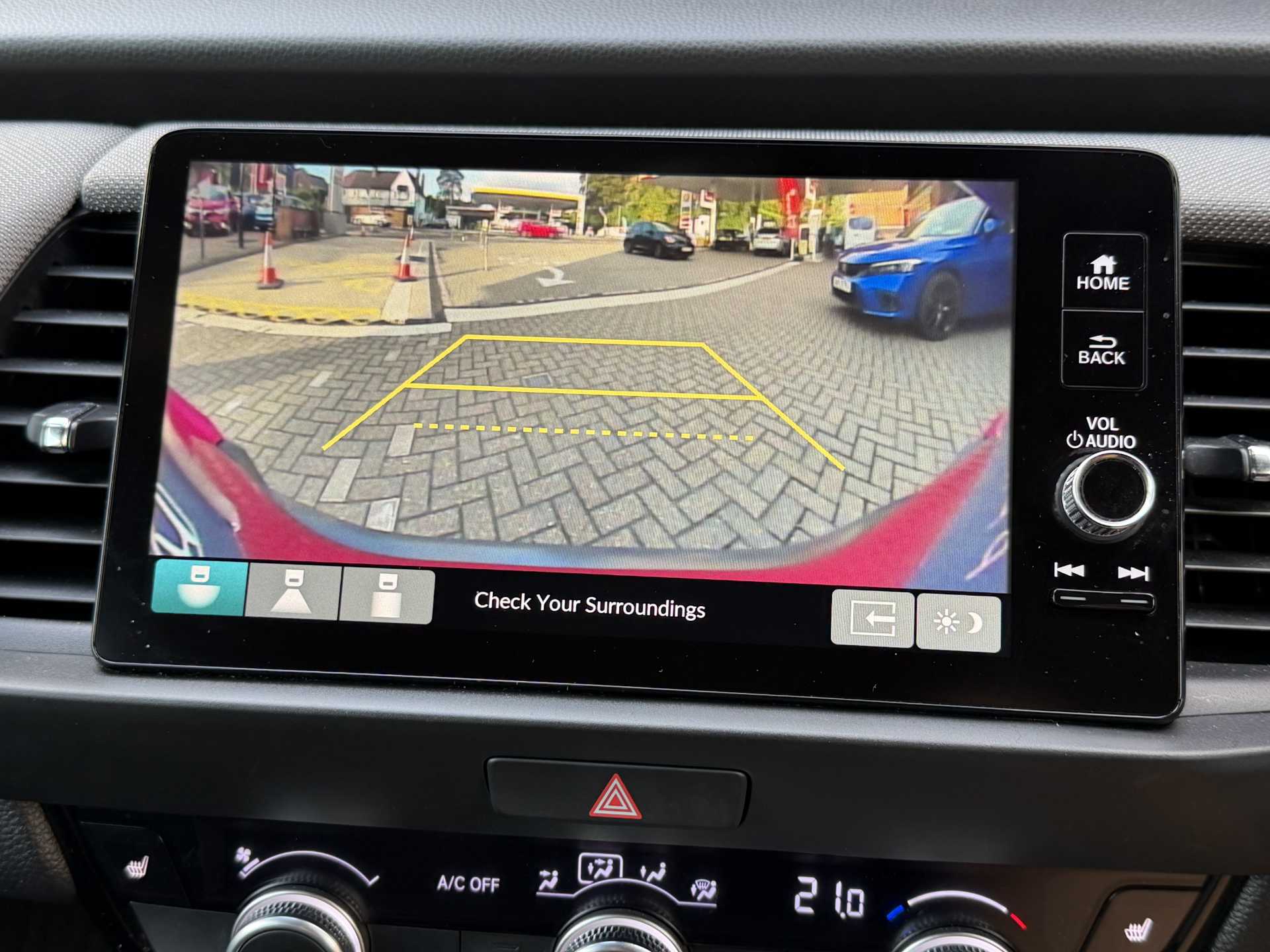 Honda Jazz 1.5 i-MMD Hybrid Crosstar EX 5dr eCVT - Image 14