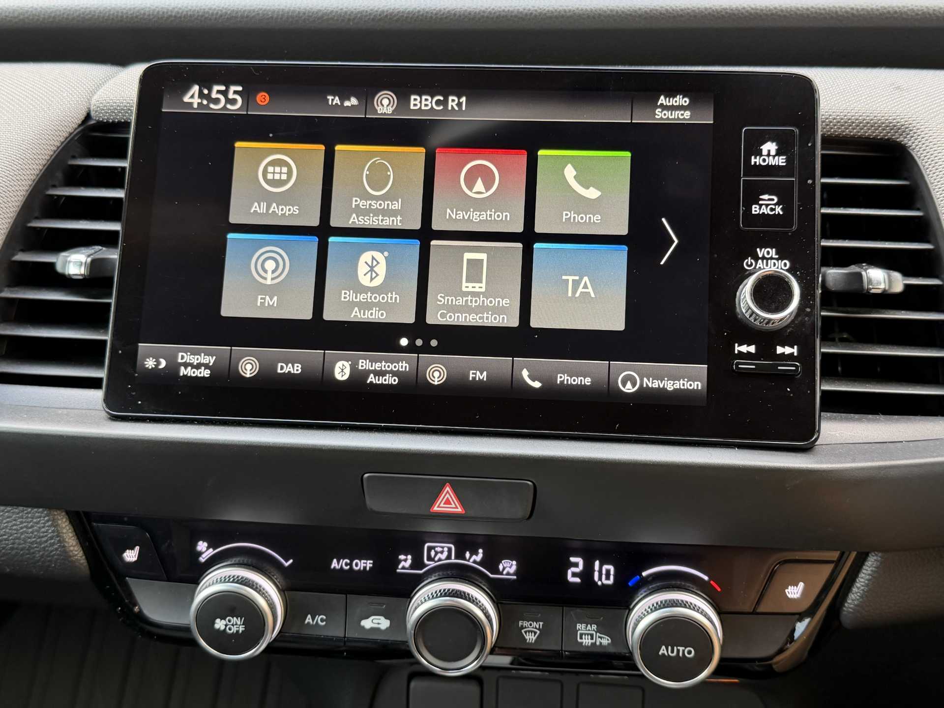 Honda Jazz 1.5 i-MMD Hybrid Crosstar EX 5dr eCVT - Image 16