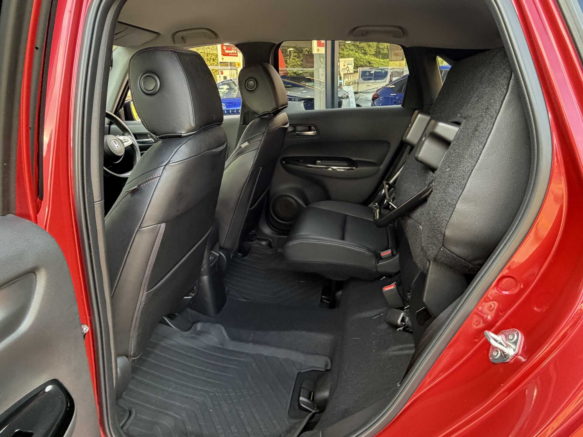 Honda Jazz 1.5 i-MMD Hybrid Crosstar EX 5dr eCVT - Image 18