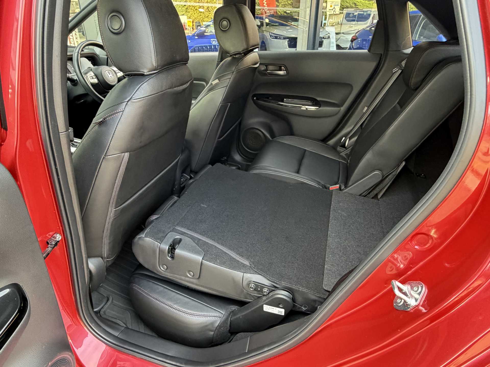 Honda Jazz 1.5 i-MMD Hybrid Crosstar EX 5dr eCVT - Image 19
