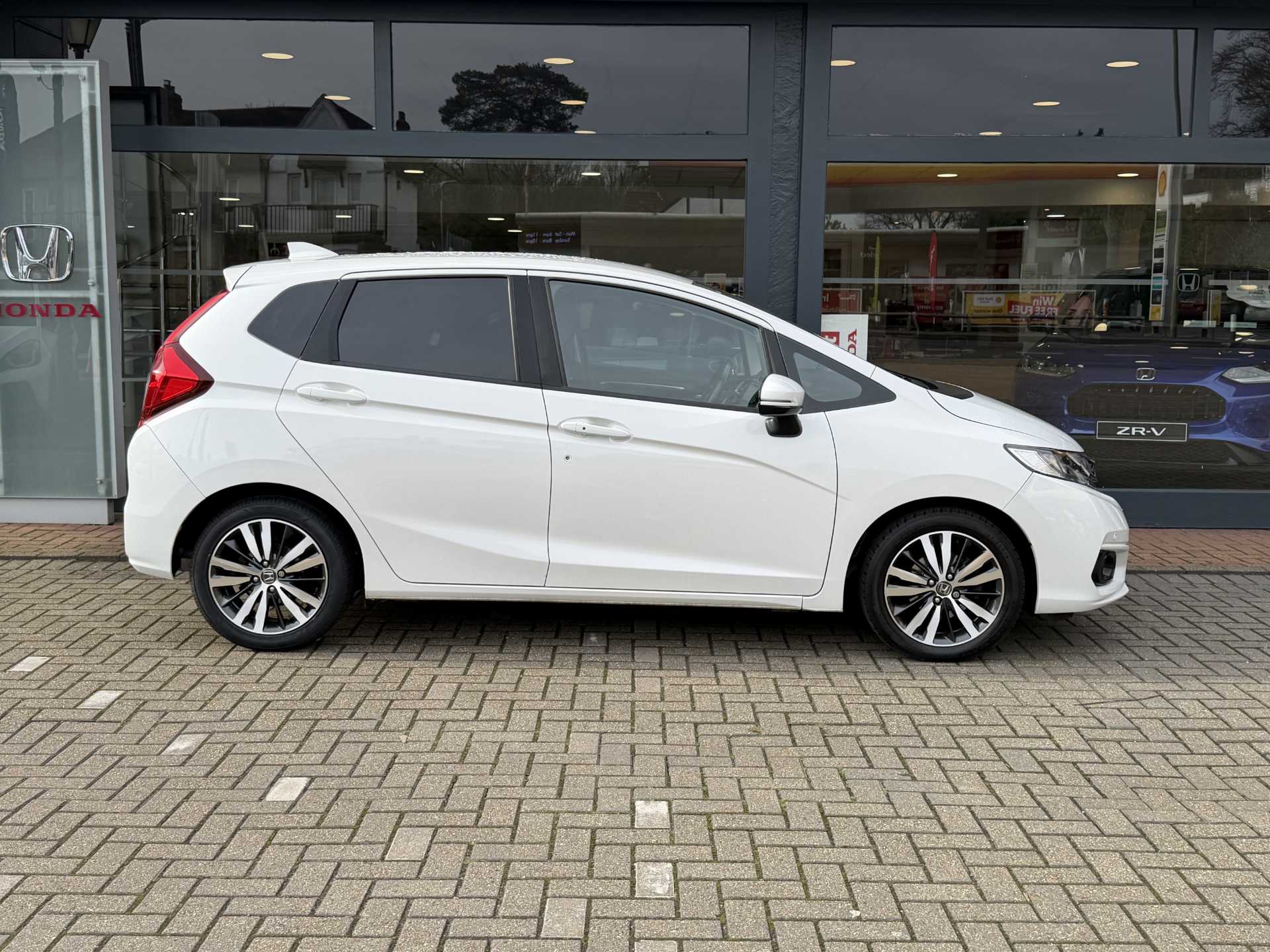 Honda Jazz 1.3 i-VTEC EX Navi 5dr CVT - Image 5