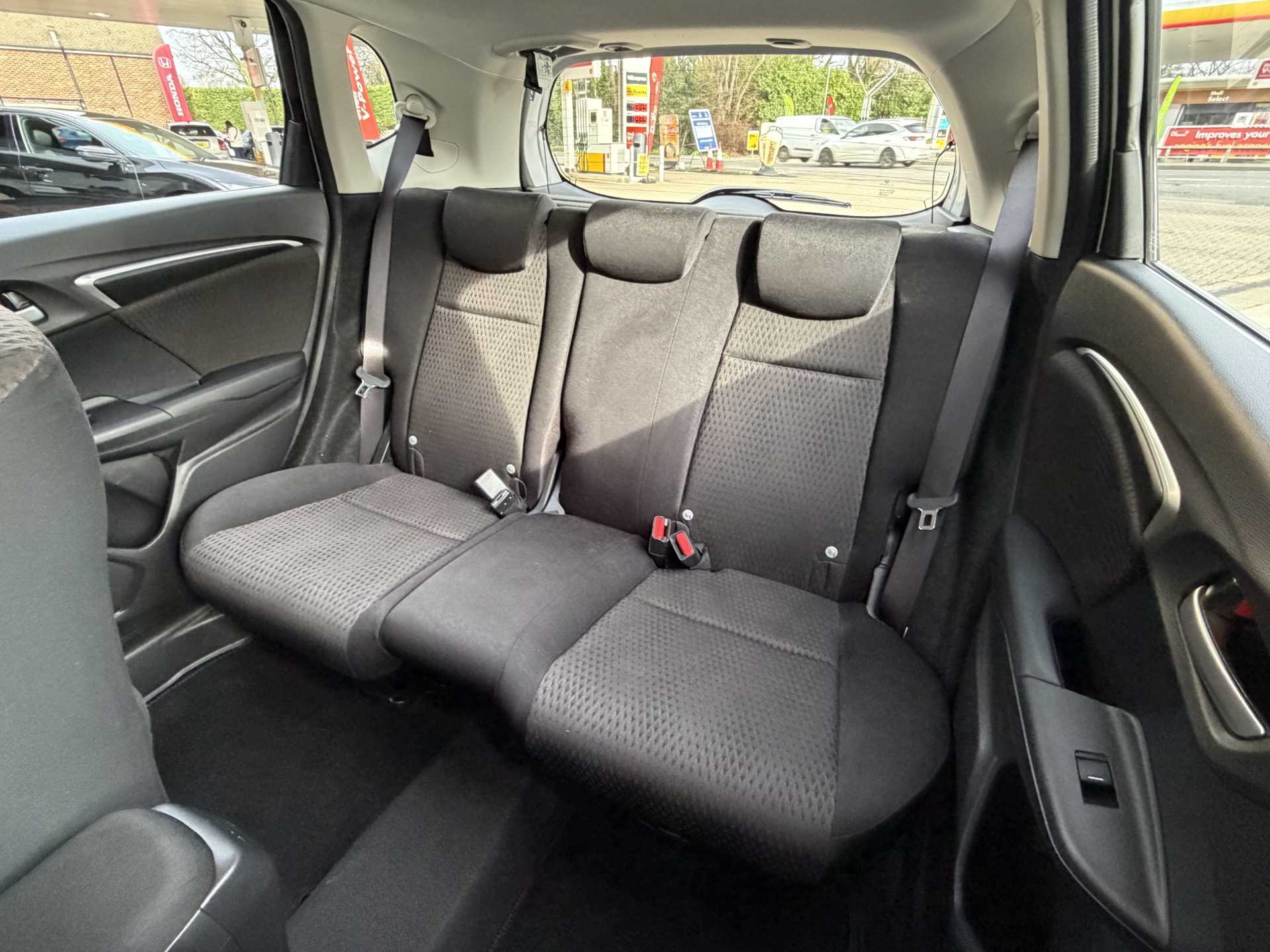 Honda Jazz 1.3 i-VTEC EX Navi 5dr CVT - Image 8