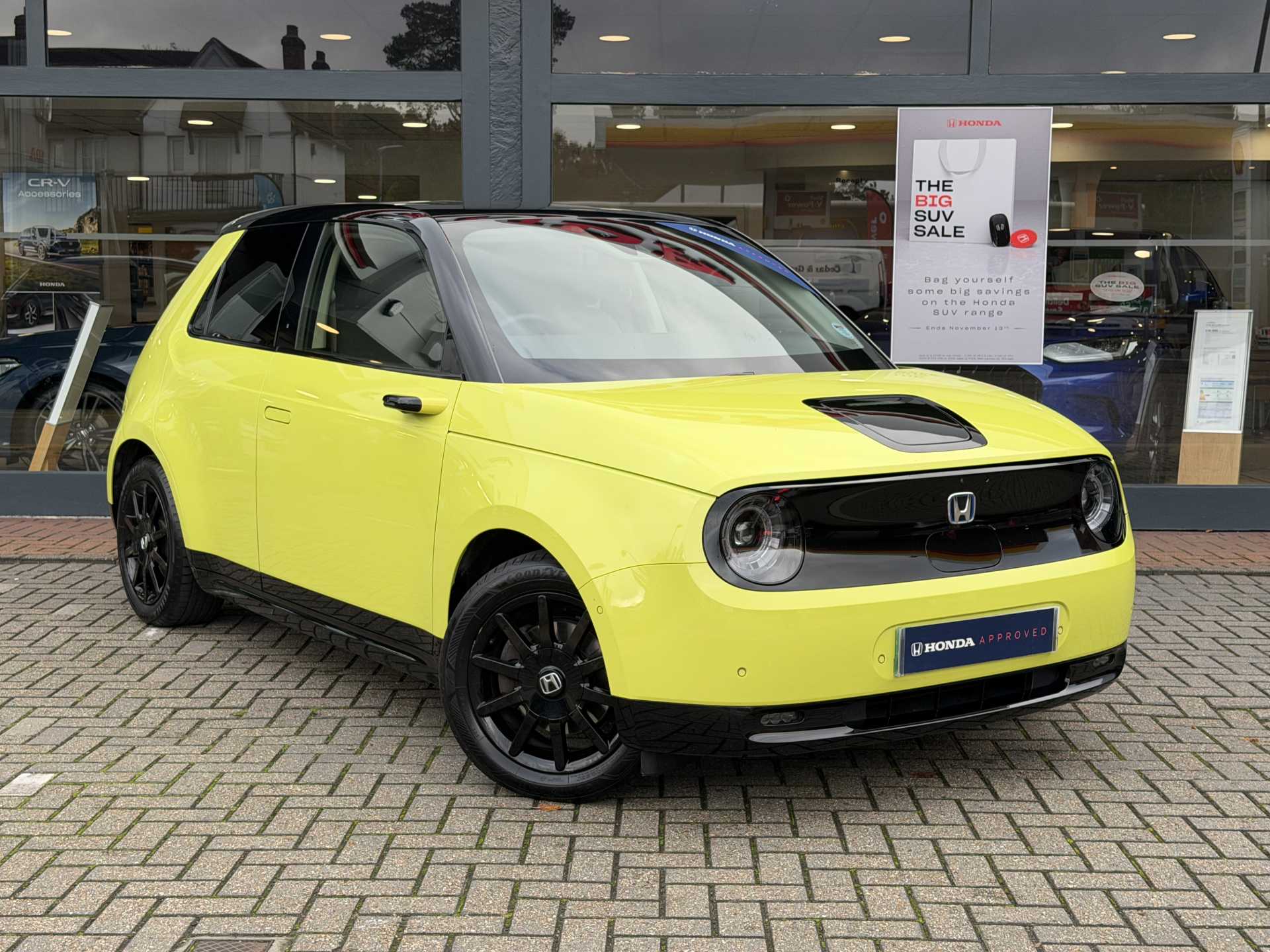 Honda e 113kW Advance 36kWh 5dr Auto - Image 1