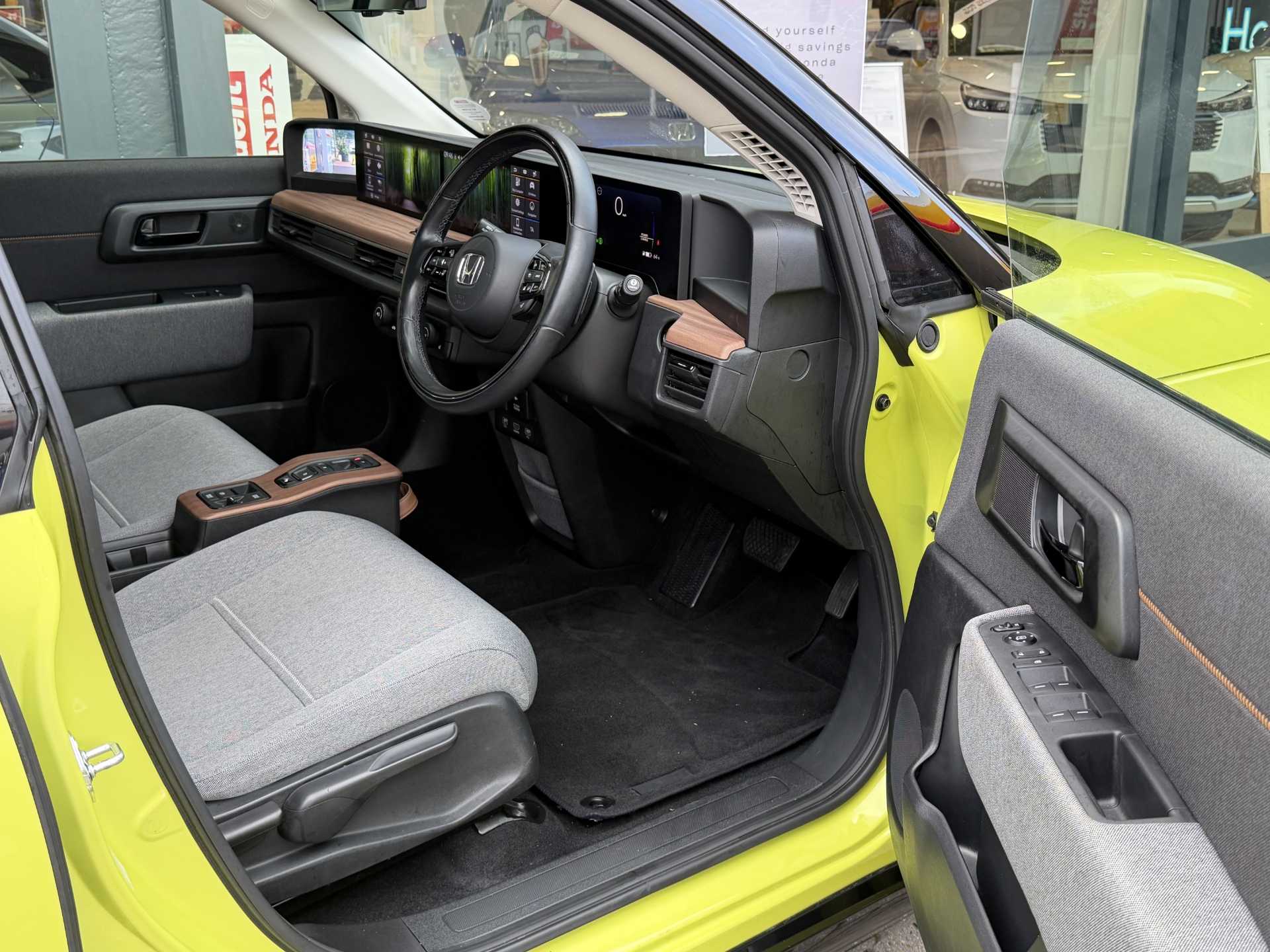Honda e 113kW Advance 36kWh 5dr Auto - Image 15