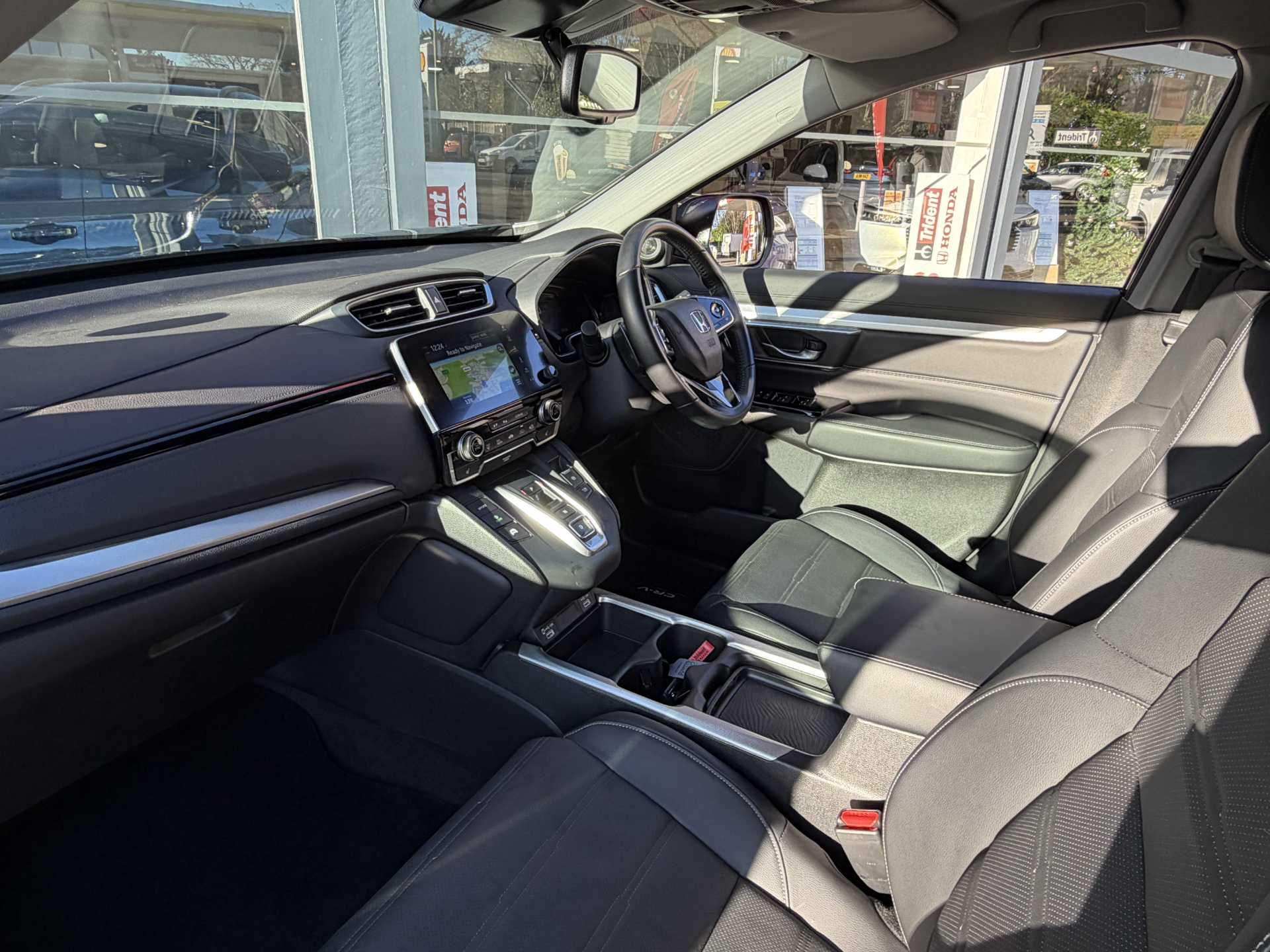 Honda CR-V 2.0 i-MMD Hybrid SR 5dr eCVT - Image 2