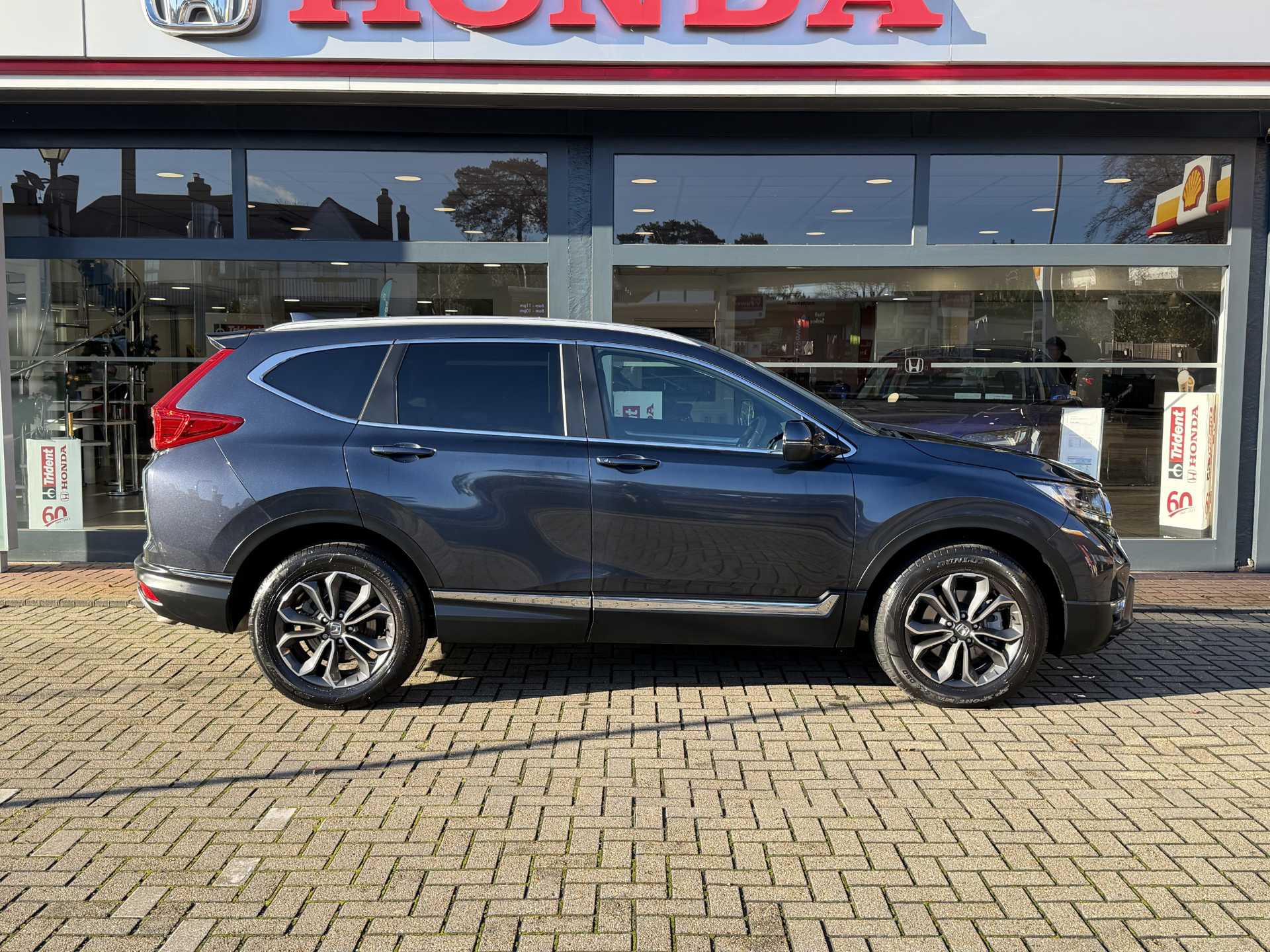 Honda CR-V 2.0 i-MMD Hybrid SR 5dr eCVT - Image 5