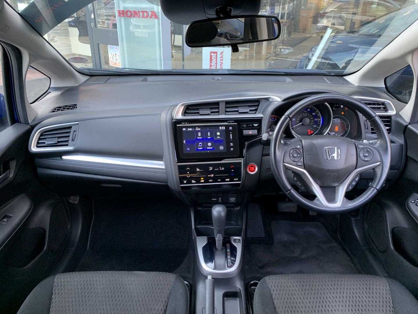 Honda JAZZ 1.3 i-VTEC EX 5dr CVT - Image 4