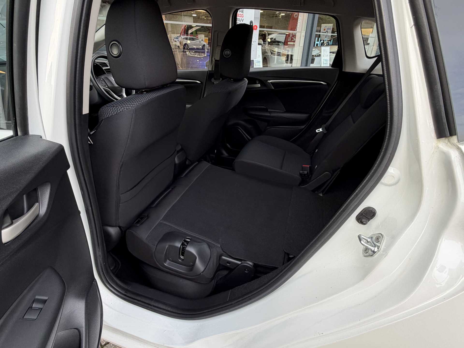 Honda Jazz 1.3 i-VTEC SE Navi 5dr CVT - Image 19