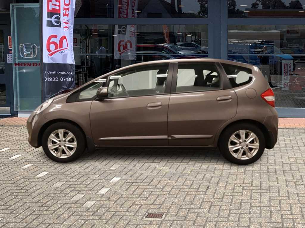 Honda JAZZ 1.4 i-VTEC ES 5dr CVT - Image 11