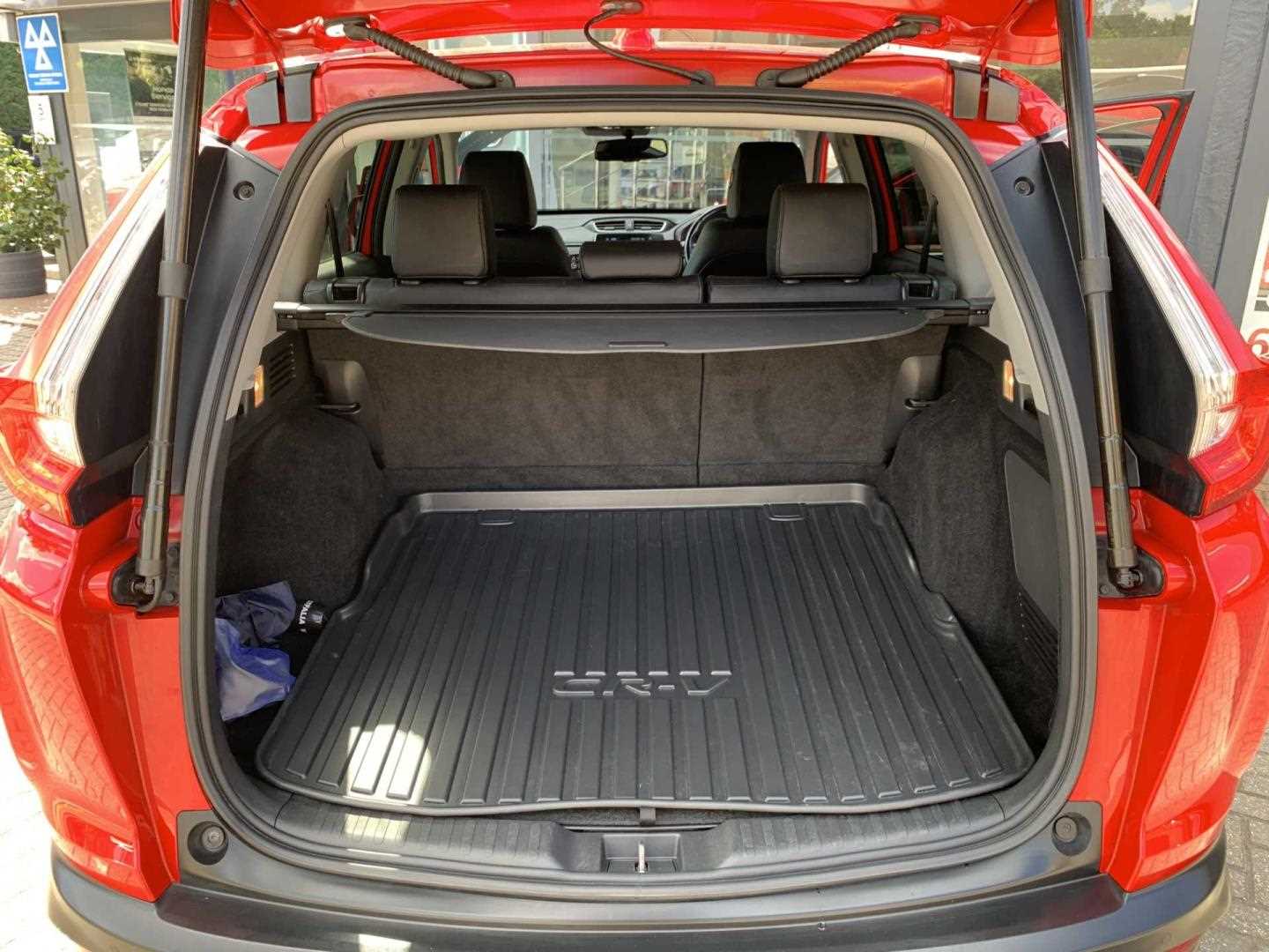 Honda CR-V 2.0 i-MMD Hybrid EX 5dr eCVT - Image 13