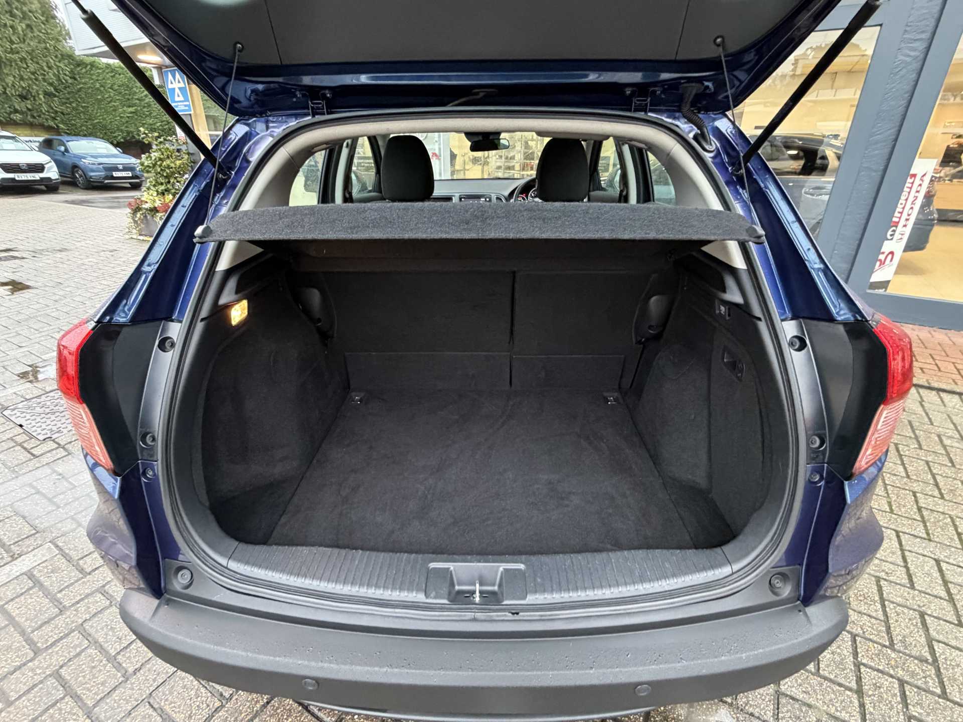 Honda HR-V 1.5 i-VTEC SE 5dr - Image 13