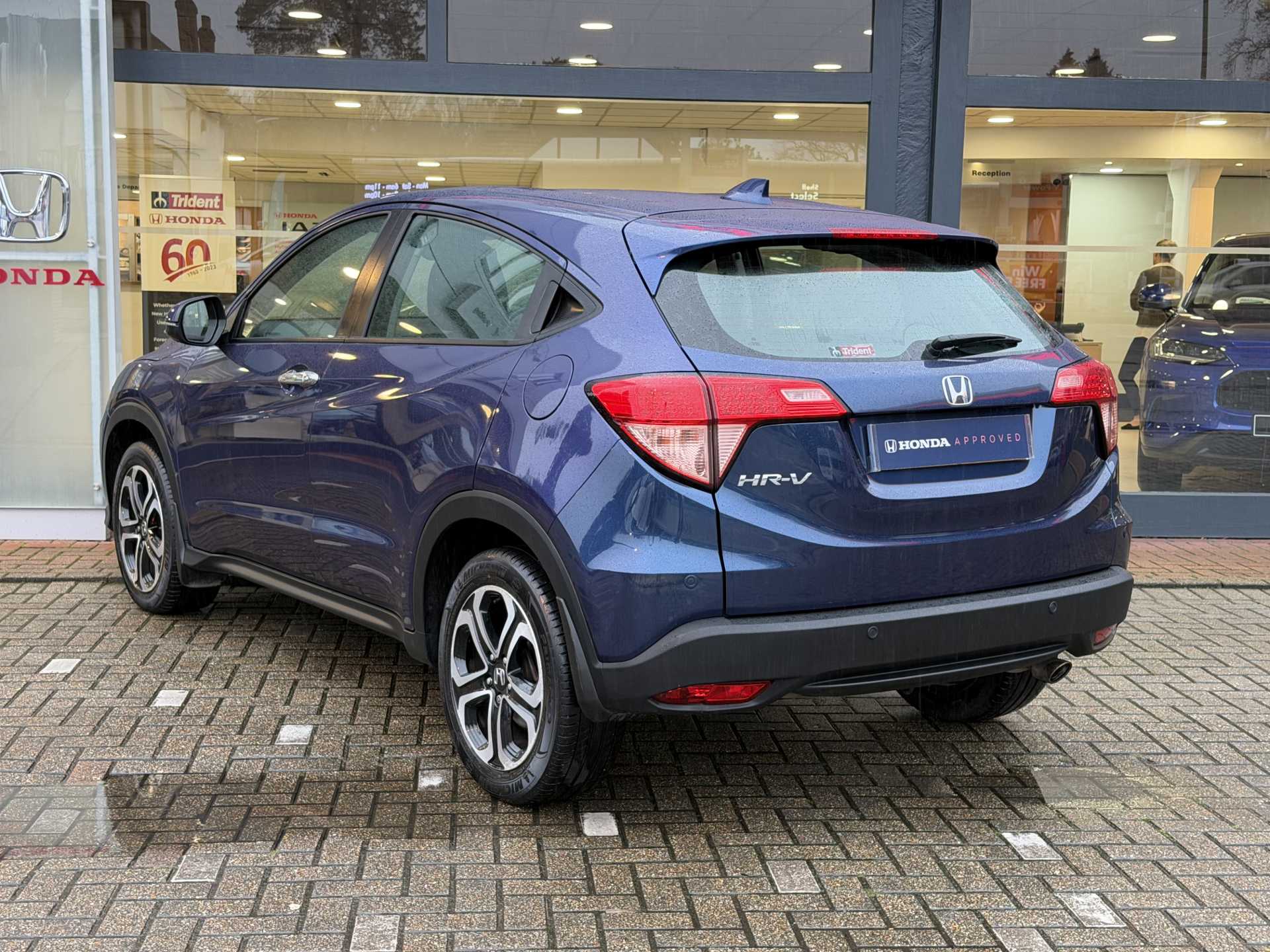 Honda HR-V 1.5 i-VTEC SE 5dr - Image 3