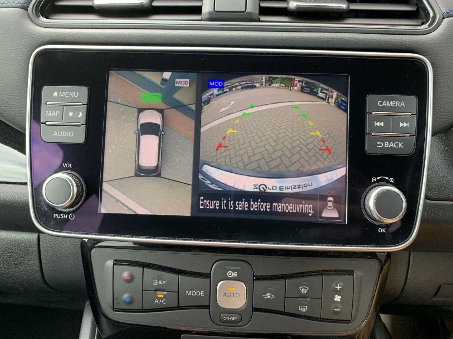Nissan LEAF 110kW 10 40kWh 5dr Auto - Image 14