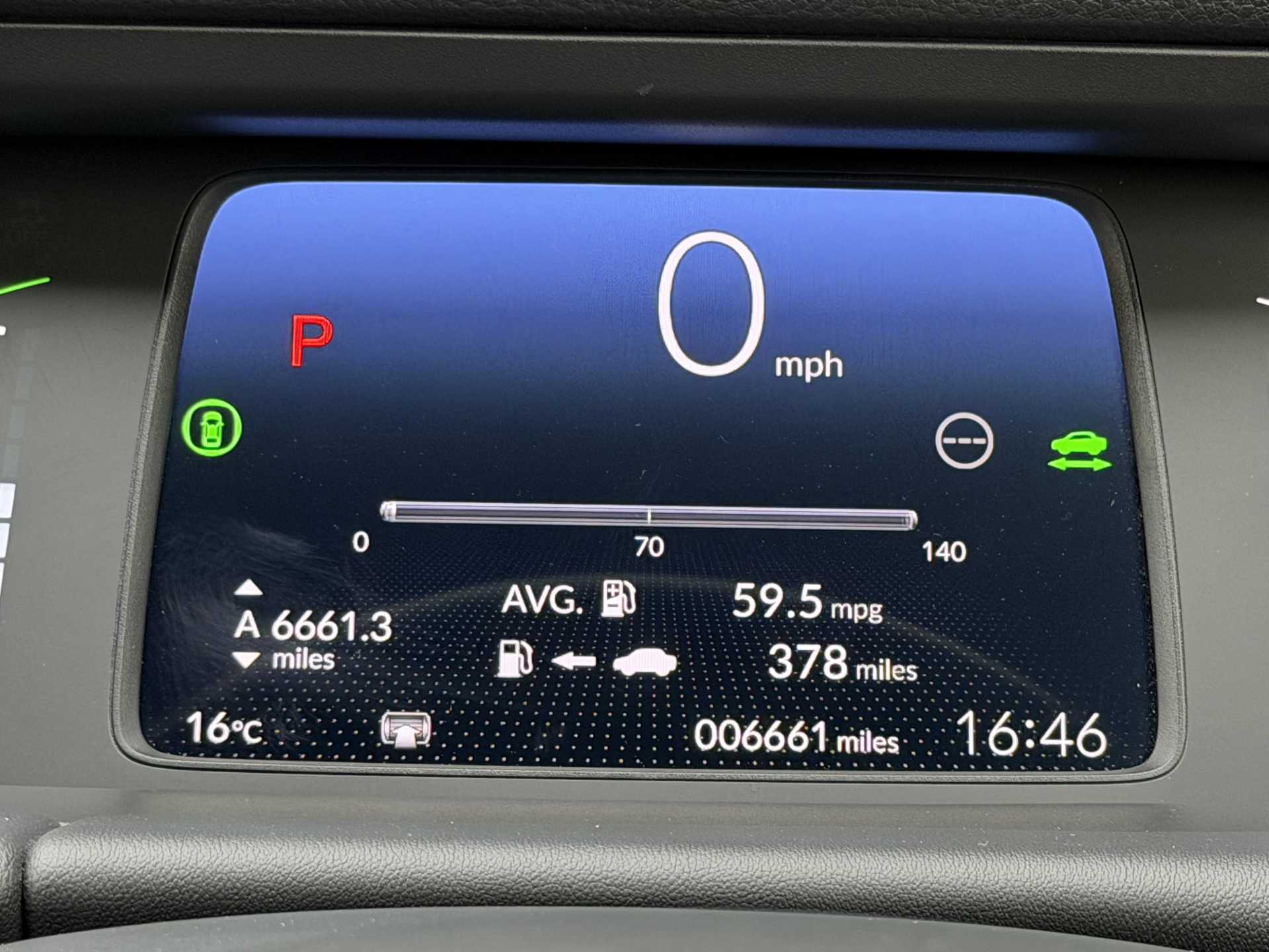 Honda Jazz 1.5 i-MMD Hybrid Crosstar Advance 5dr eCVT - Image 11