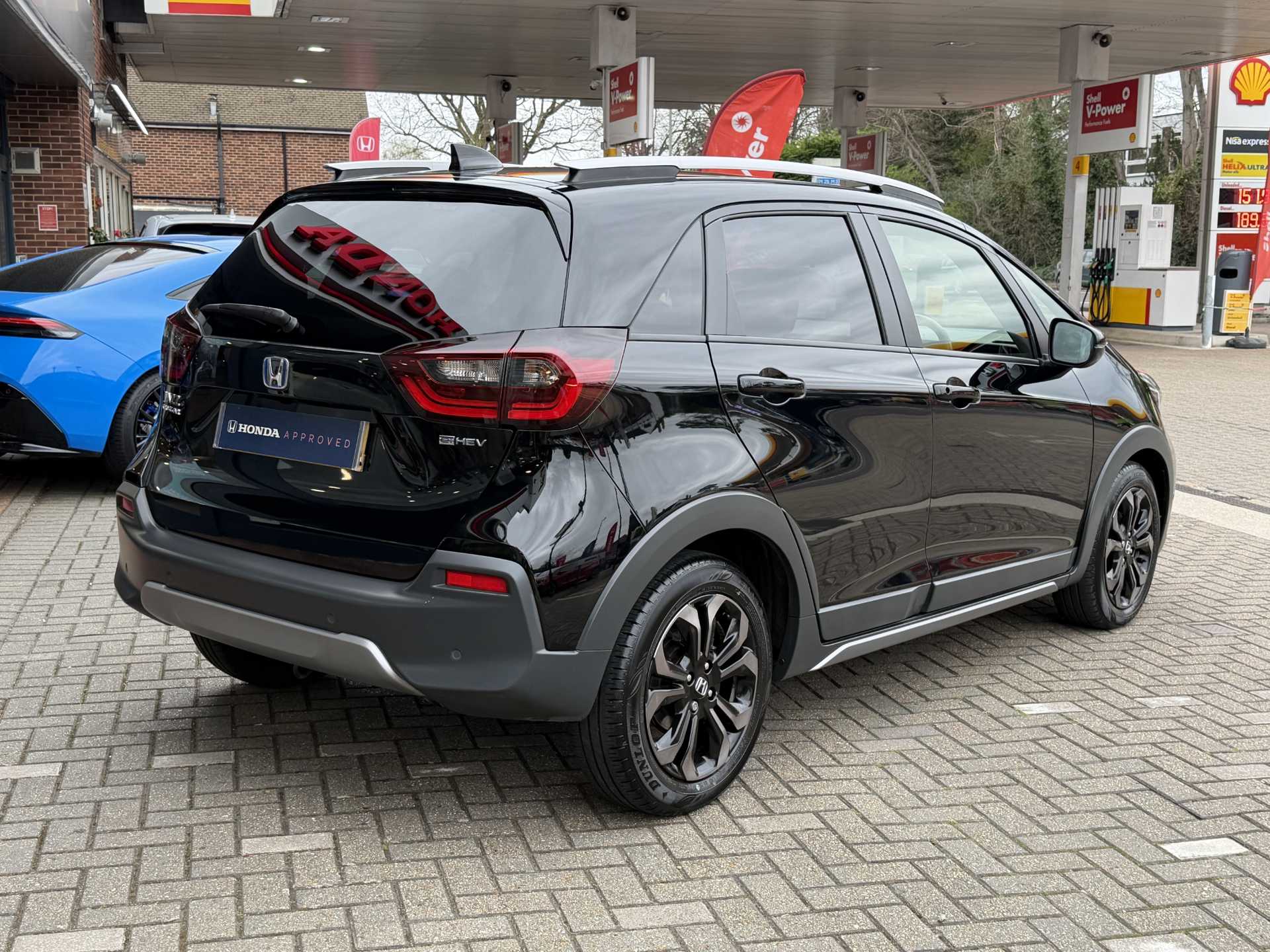 Honda Jazz 1.5 i-MMD Hybrid Crosstar Advance 5dr eCVT - Image 12